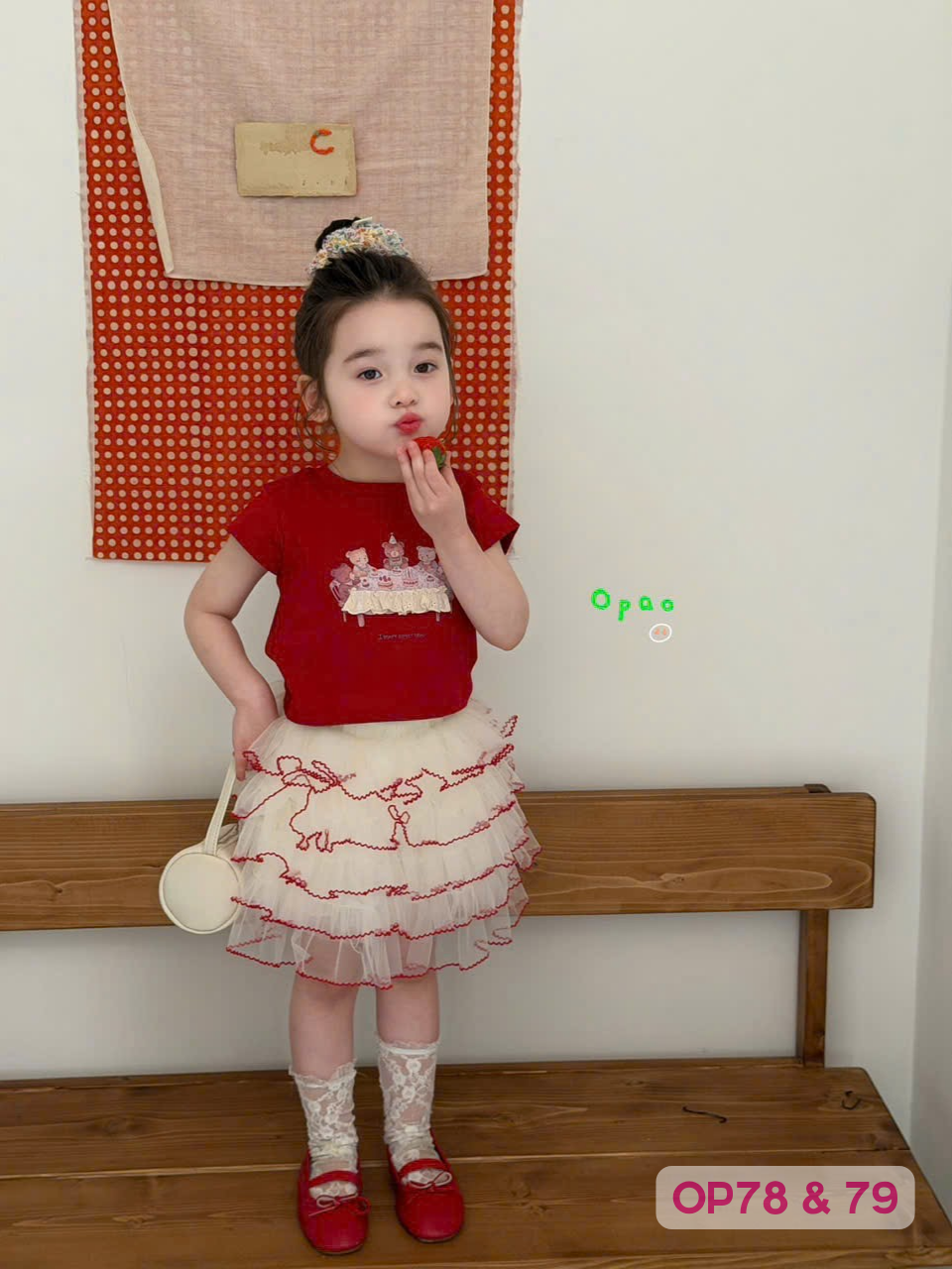 OP78 - Áo thun đỏ in hình hãng Opao