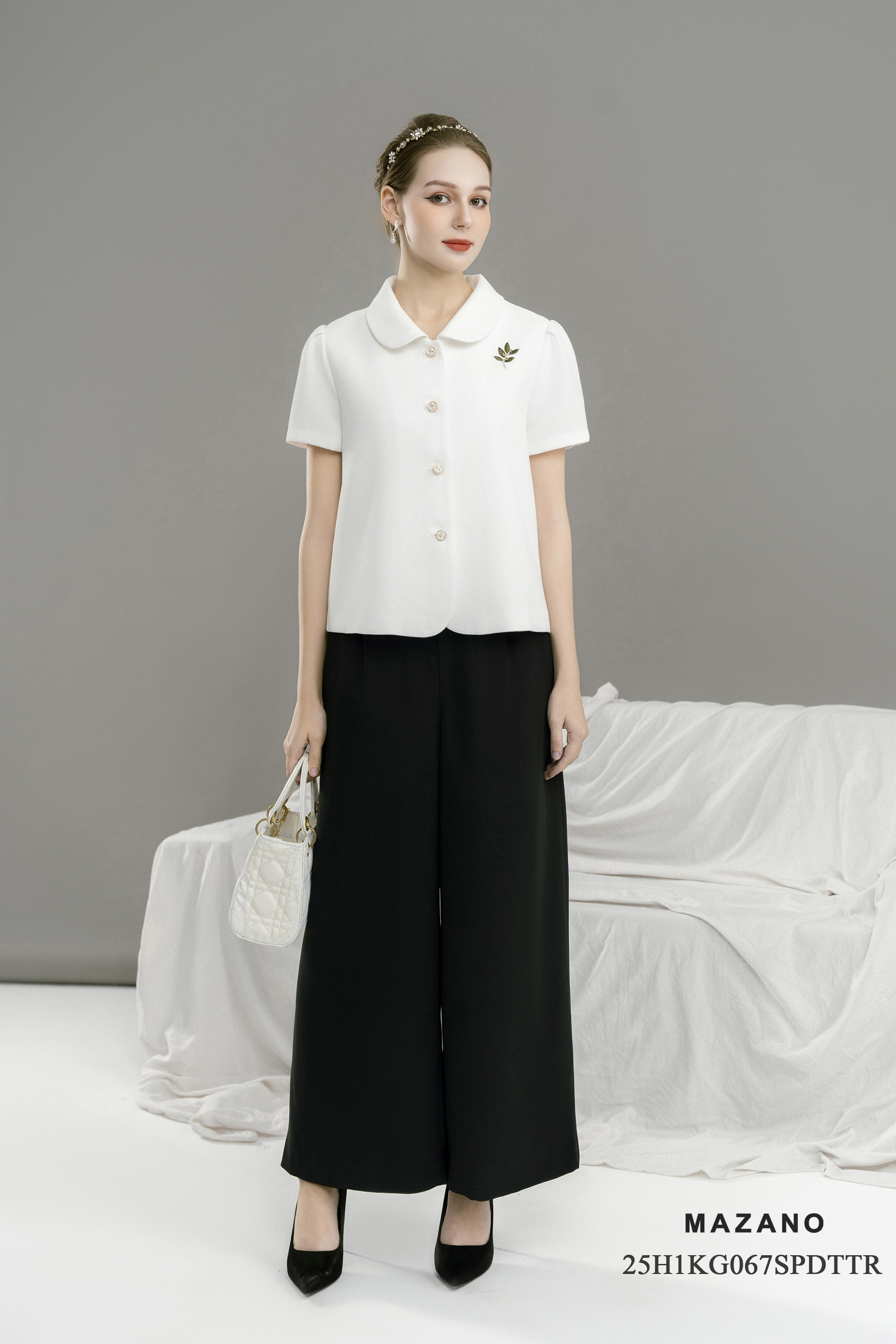 Áo Ký Giả suông Vải thô Đính trang trí ngực Cổ bẻ cách điệu tay ngắn Dài áo qua eo