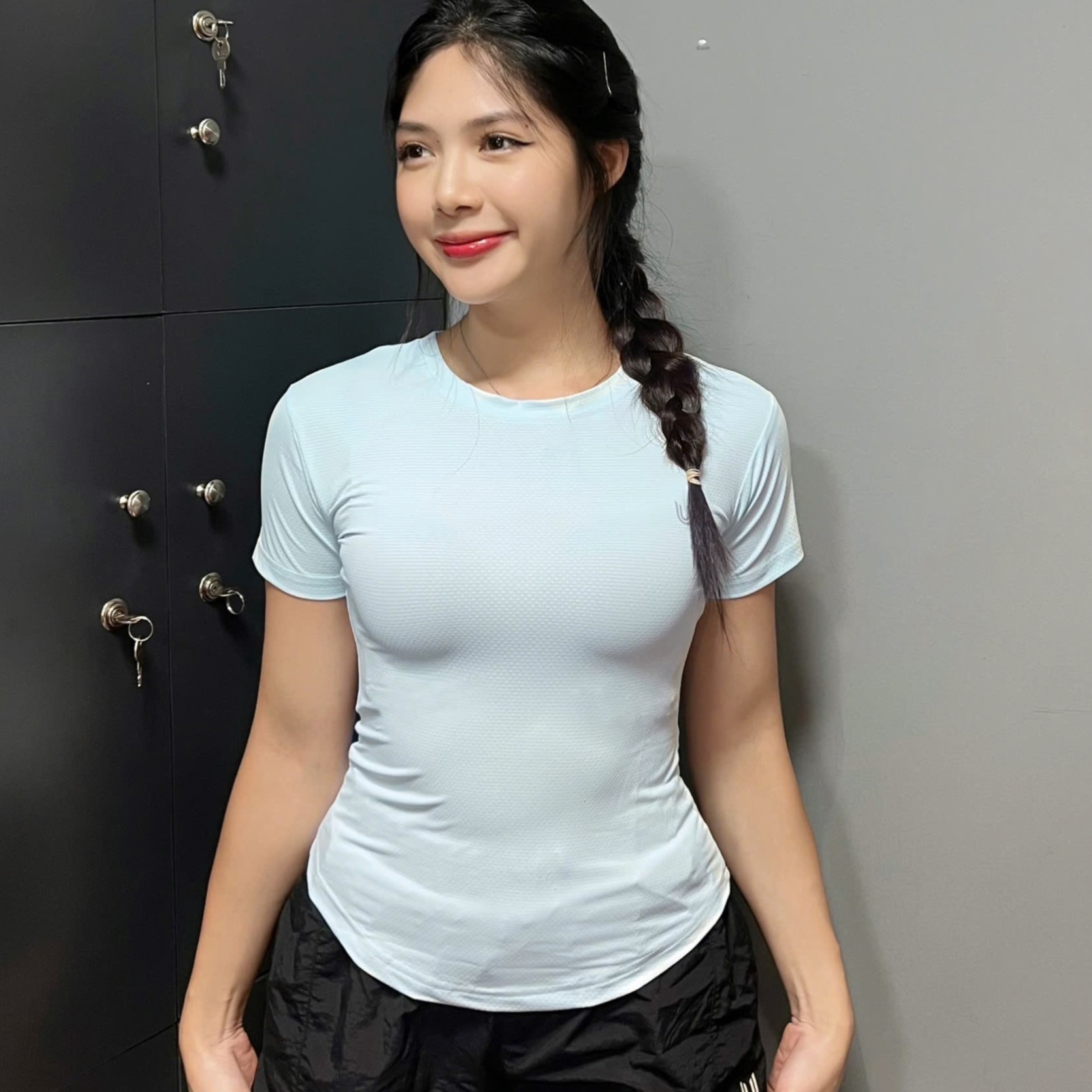 Áo thun thể thao nữ Essential Dri-Fit chống tia UV chống nắng UPF 50+_thumbnail_2
