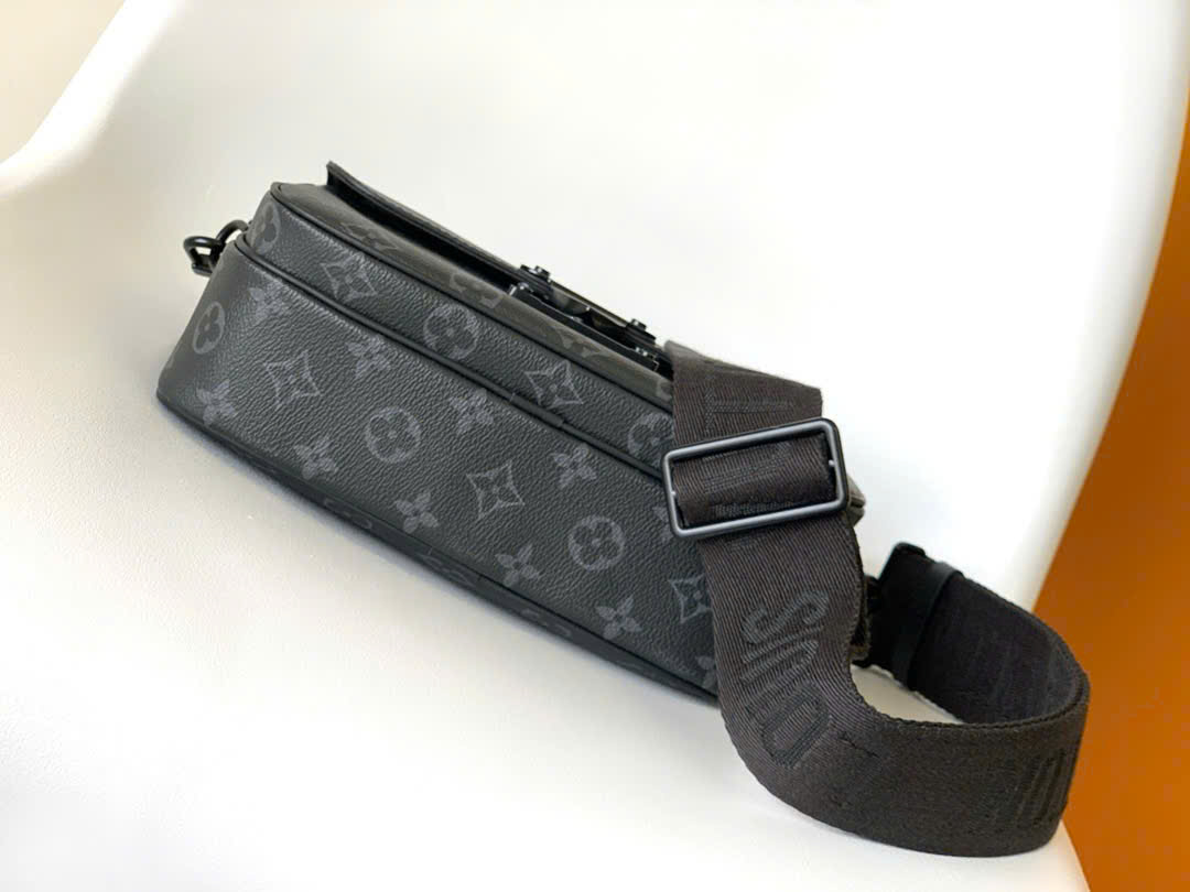 Túi đeo chéo nam Louis Vuitton S Lock Messenger Bag hoa đen_thumbnail_4