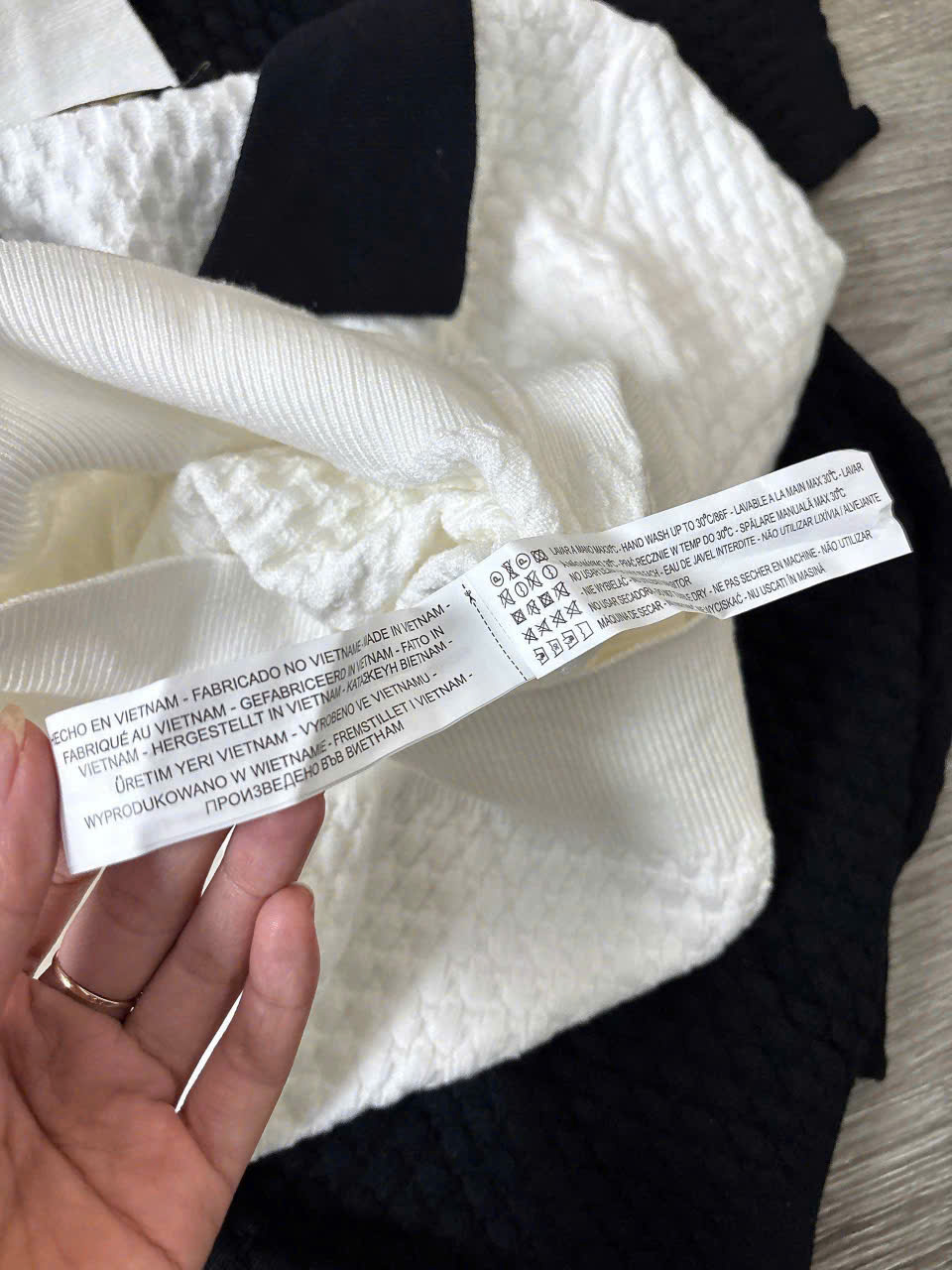 A848 ÁO DỆT KIM 2 MÀU_thumbnail_2