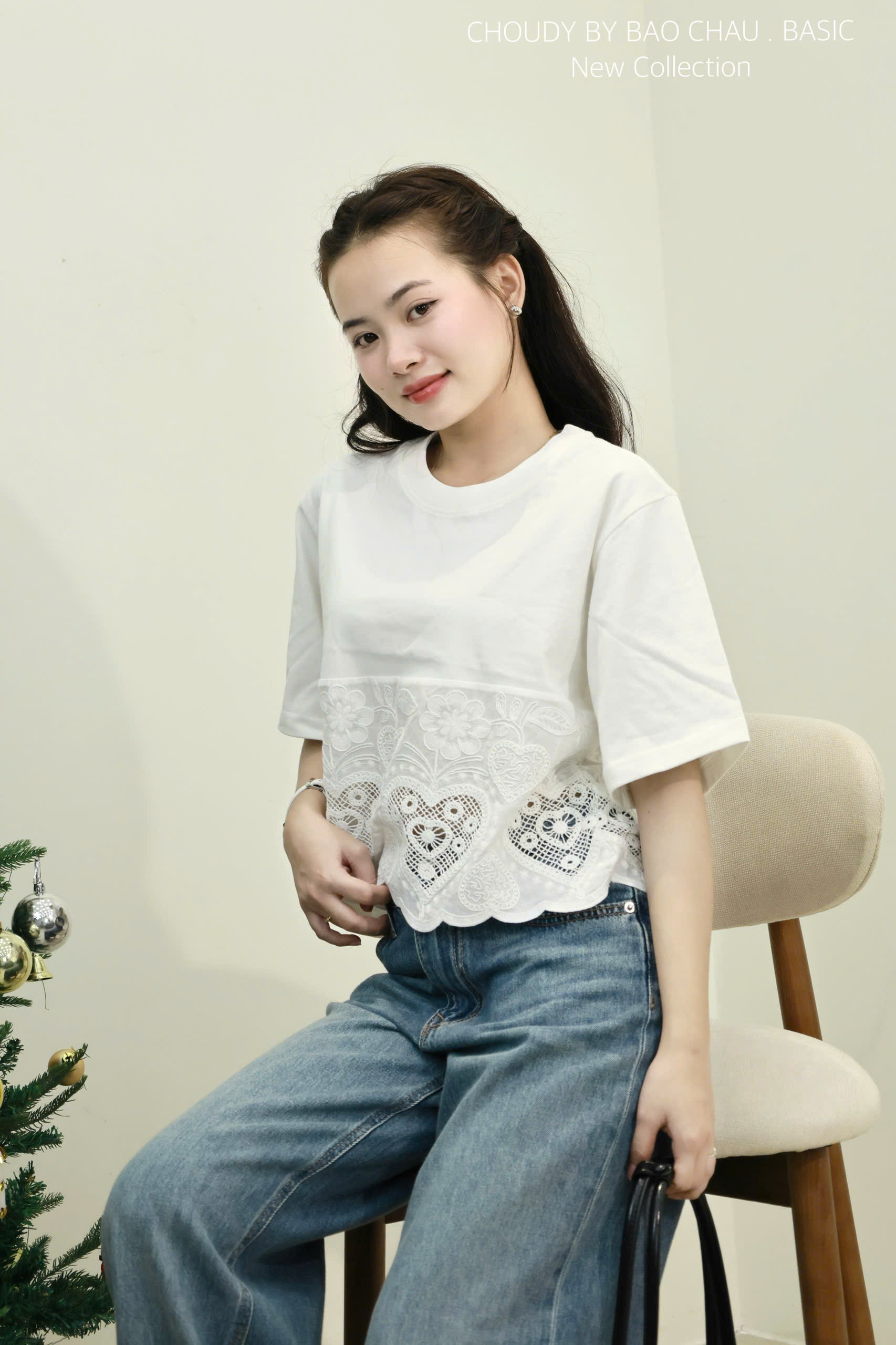 U755 ÁO THUN PHỐI REN TRẮNG