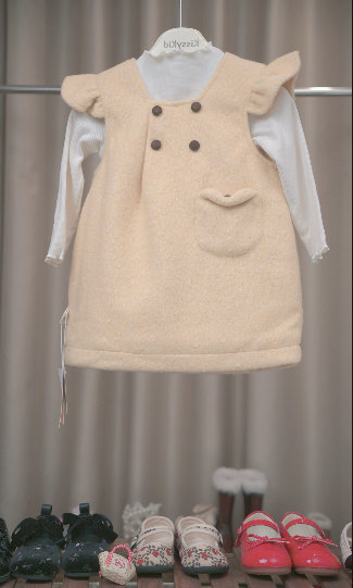 (D1) Váy dạ vàng 4 cúc túi lệch không kèm áo trong_thumbnail_0