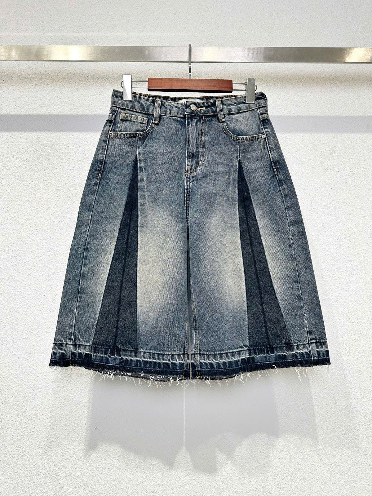 QUAN SHORT JEAN