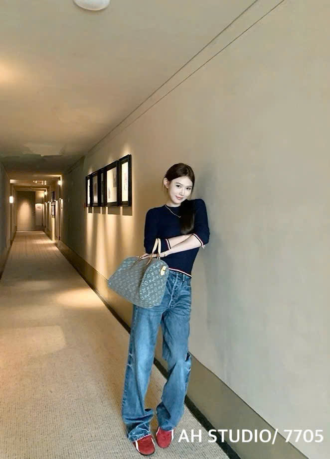 Áo len gân tay dài ( XANH ĐEN )_thumbnail_2