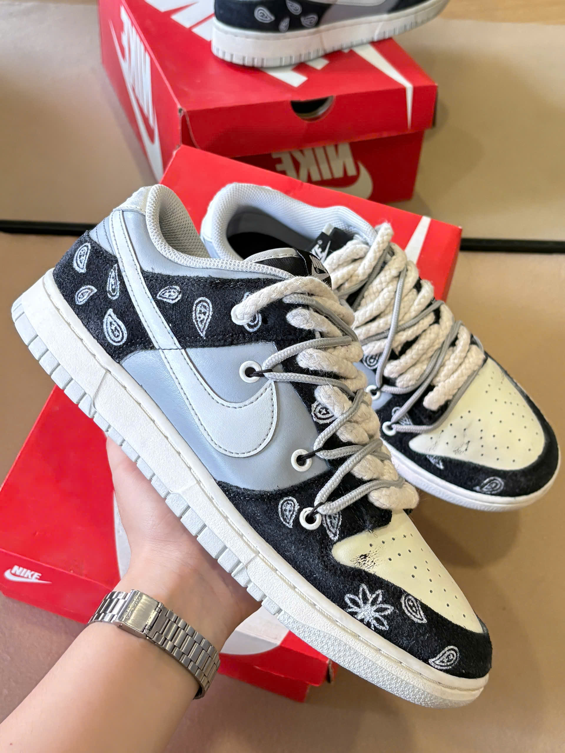 Nike Dunk Low 'Vibe Crane y Flores de Anacardo' DH7913-001_thumbnail_0