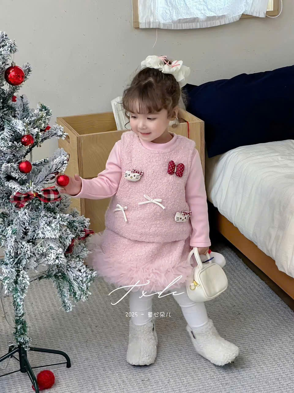 (V97) Váy dạ 3 chi tiết viền voan hồng