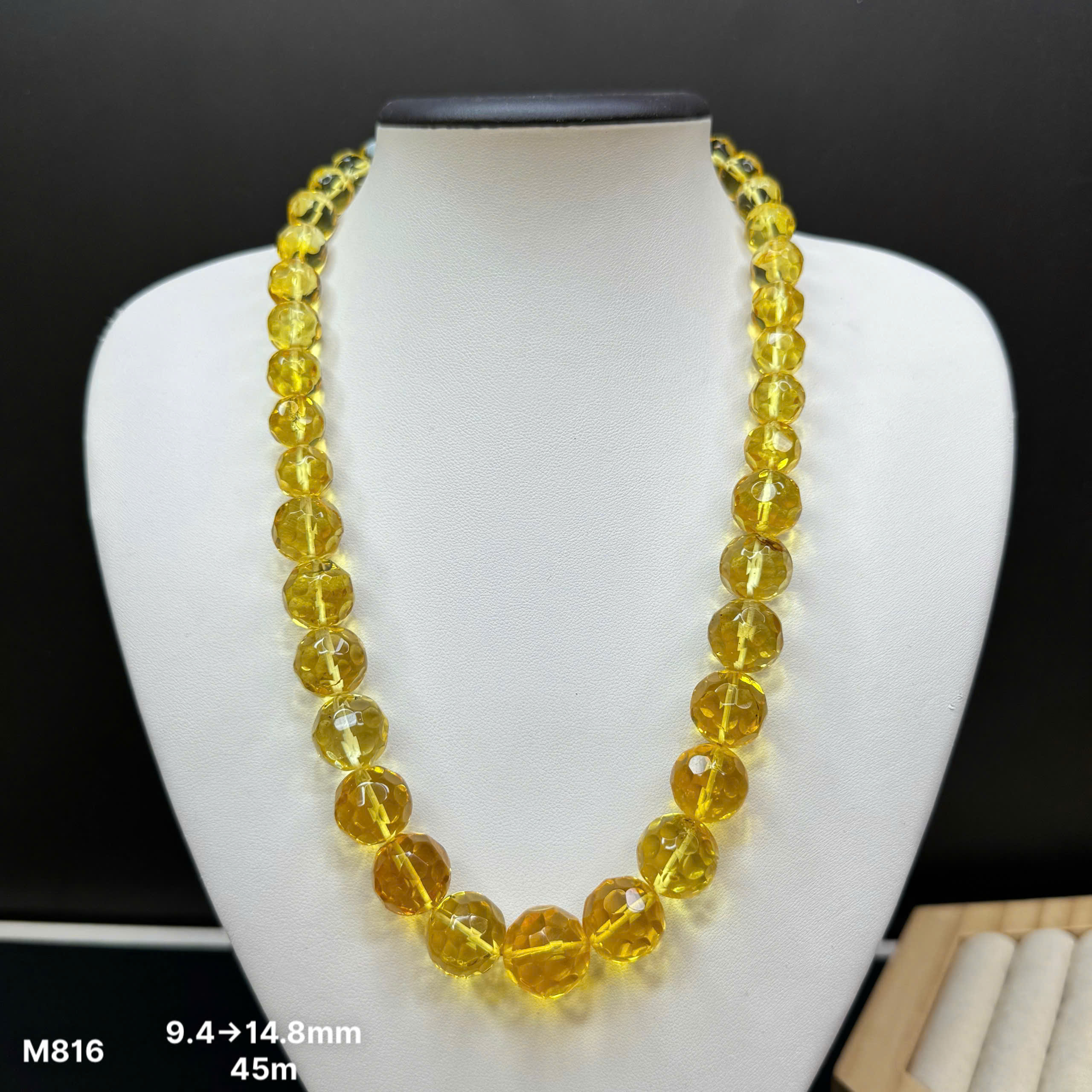 Vòng Cổ Cắt Giác Vàng - M816