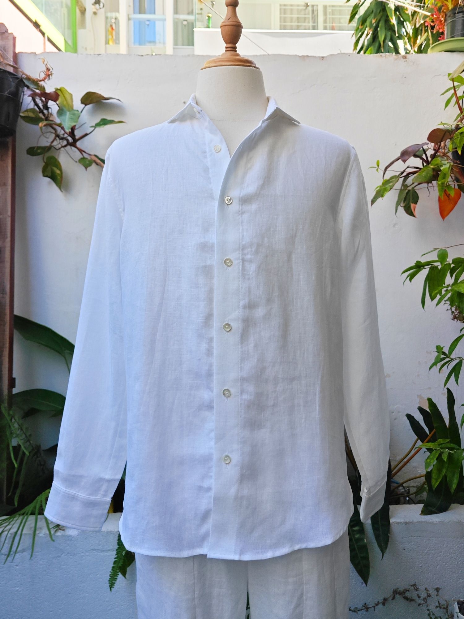 Sơ mi 100% linen tay dài cổ kiểu Ý
