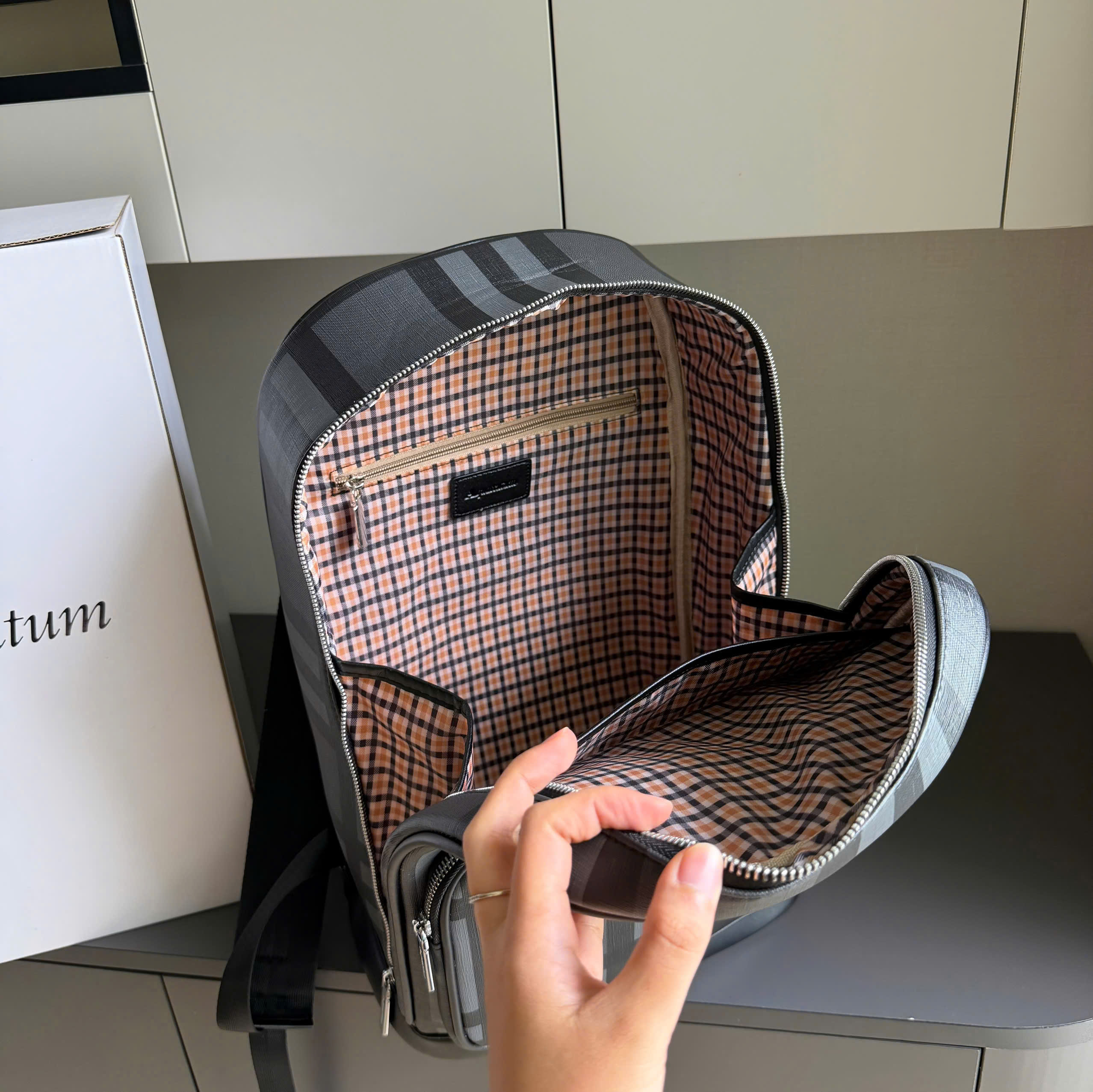 BALO AQUASCUTUM_thumbnail_2