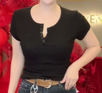 Áo Cổ Tròn 5 Cúc 8833