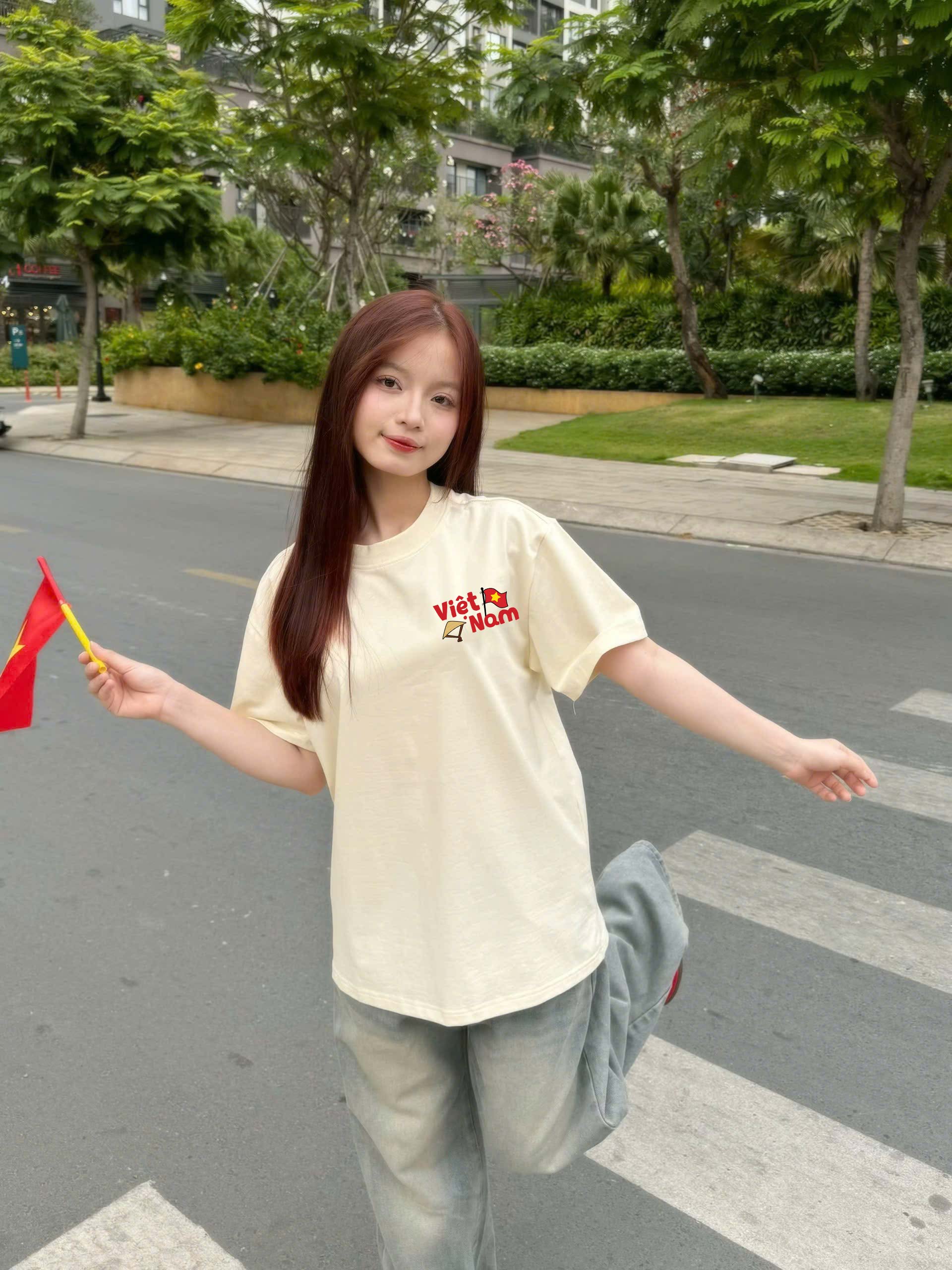 Áo thun Độc Lập Tự Do form rộng ATD2458 Miucho vải cotton thoáng mát cổ tròn in mix_thumbnail_6