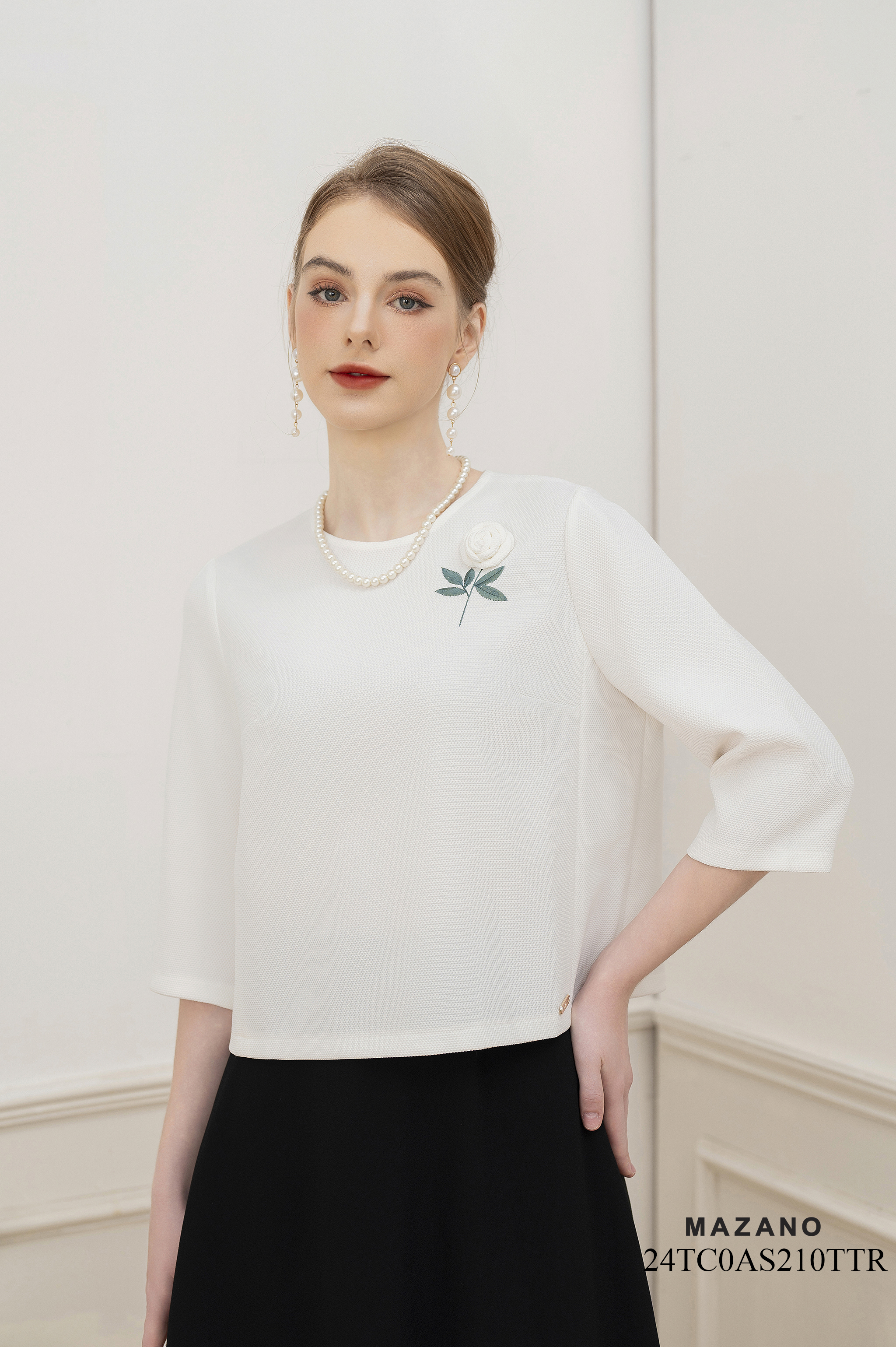 Áo Top ngắn chui đầu Suông Vải thô chun Cuốn hoa thủ công Cổ tròn Tay lỡ Dài dưới eo_thumbnail_2