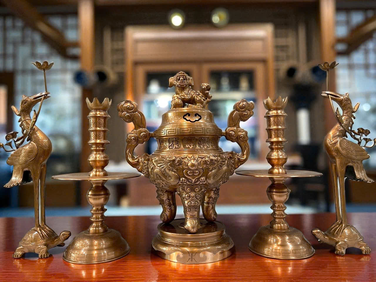 Bộ ngũ sự hoa văn rồng đúc đồng đỏ cao 70cm 