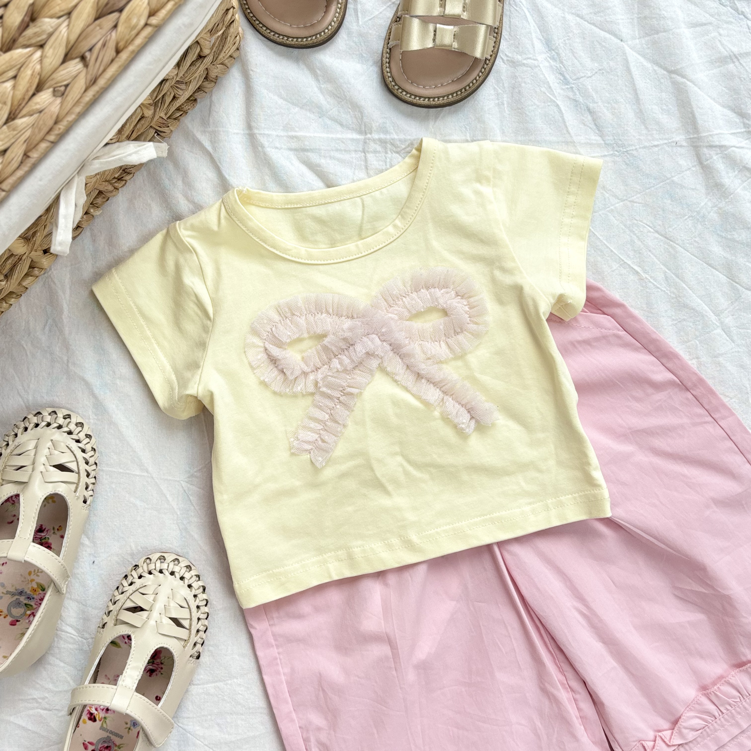 (A13) Áo thun mềm họa tiết đáng yêu màu vàng QCCC mẫu hè 2025_thumbnail_1