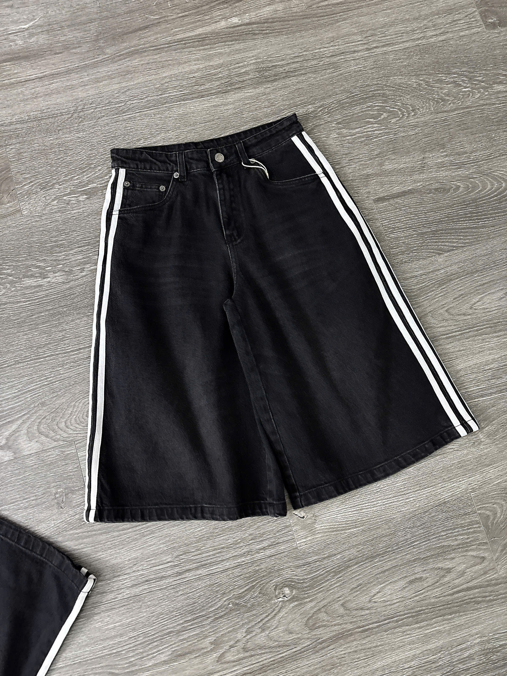 Q330 QUẦN JEAN NGỐ_thumbnail_1