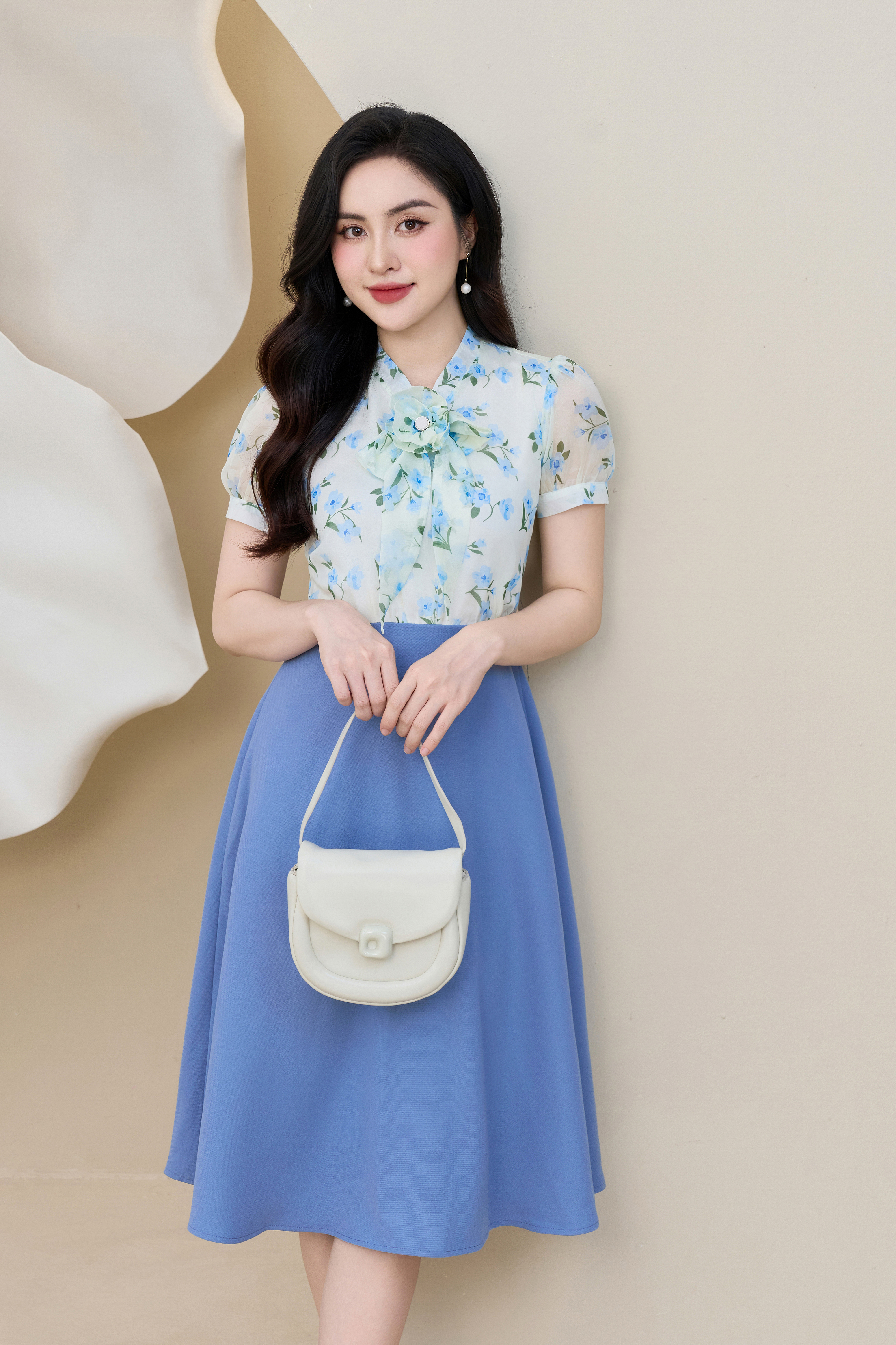 Đầm hoa xanh phối chân váy 1 màu_thumbnail_0