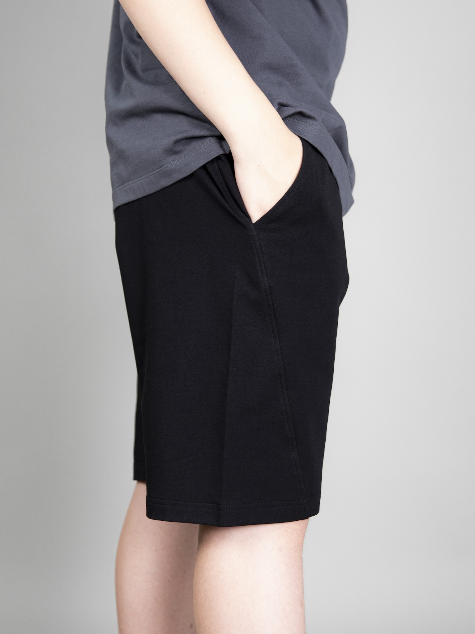 Quần short da cá đen Adventure_thumbnail_1