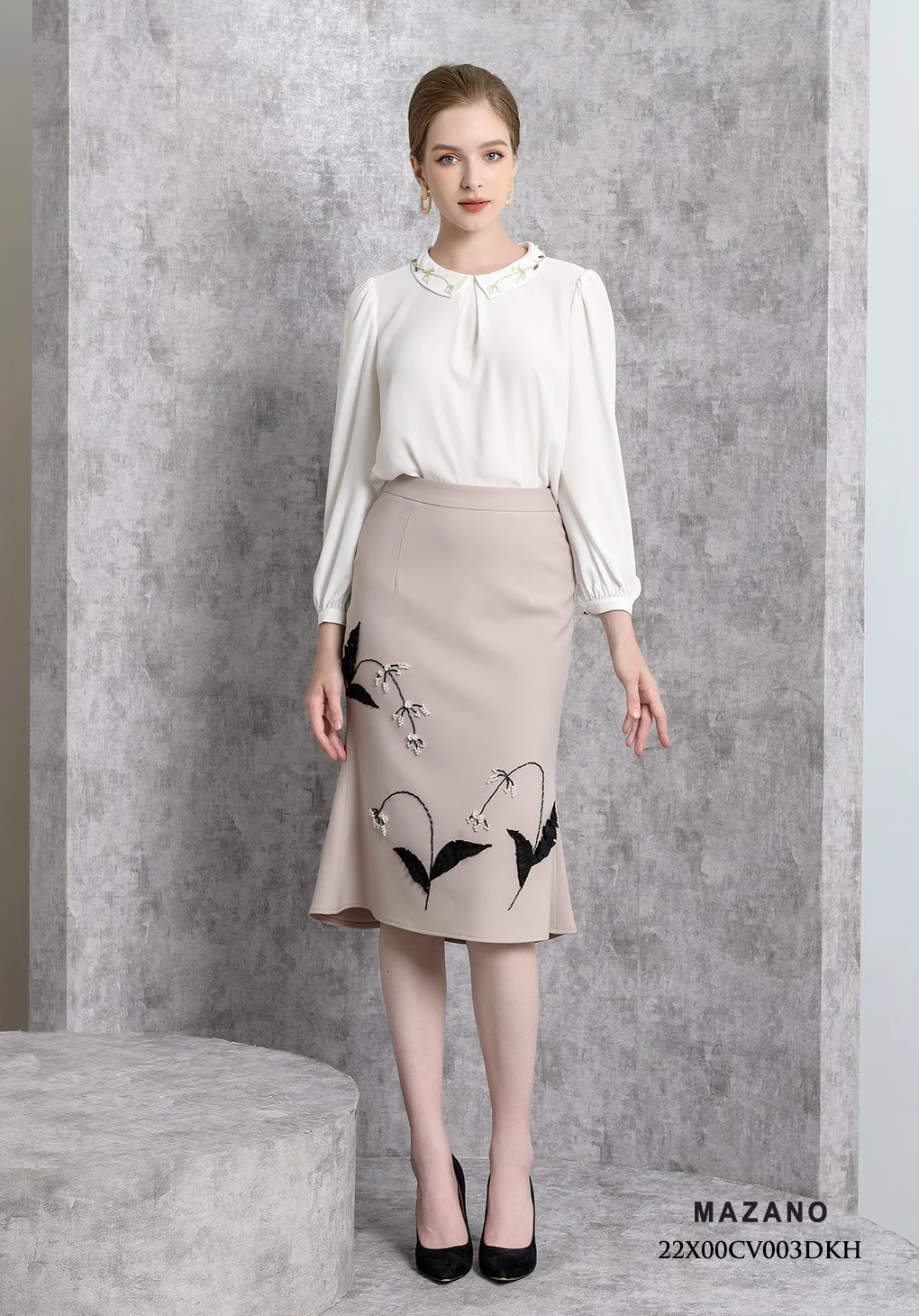 Chân váy xoè đuôi cá  vải Tuytxi len đính trang trí bố cục_thumbnail_0