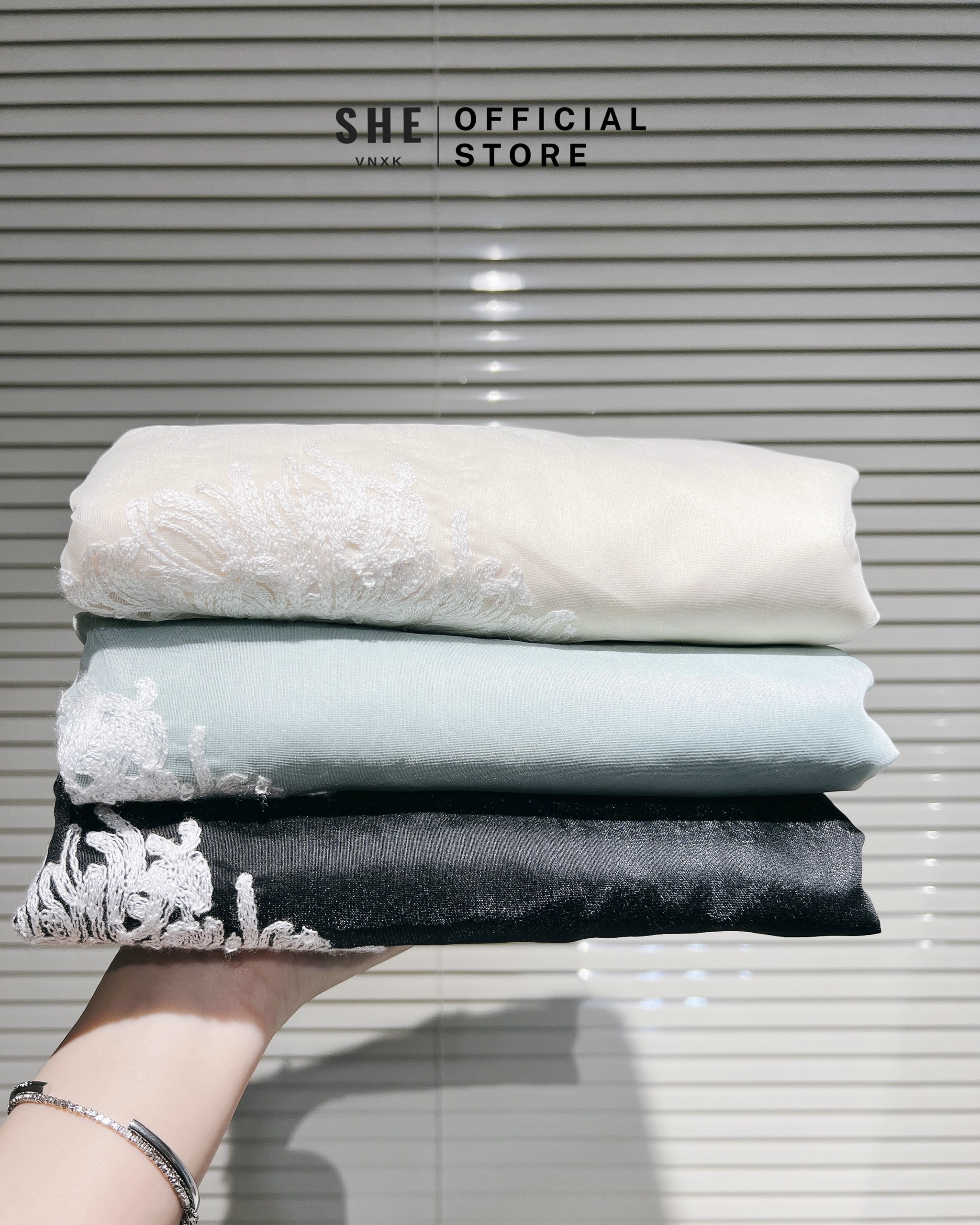 8038 ĐẦM YẾM HOBBS_thumbnail_6