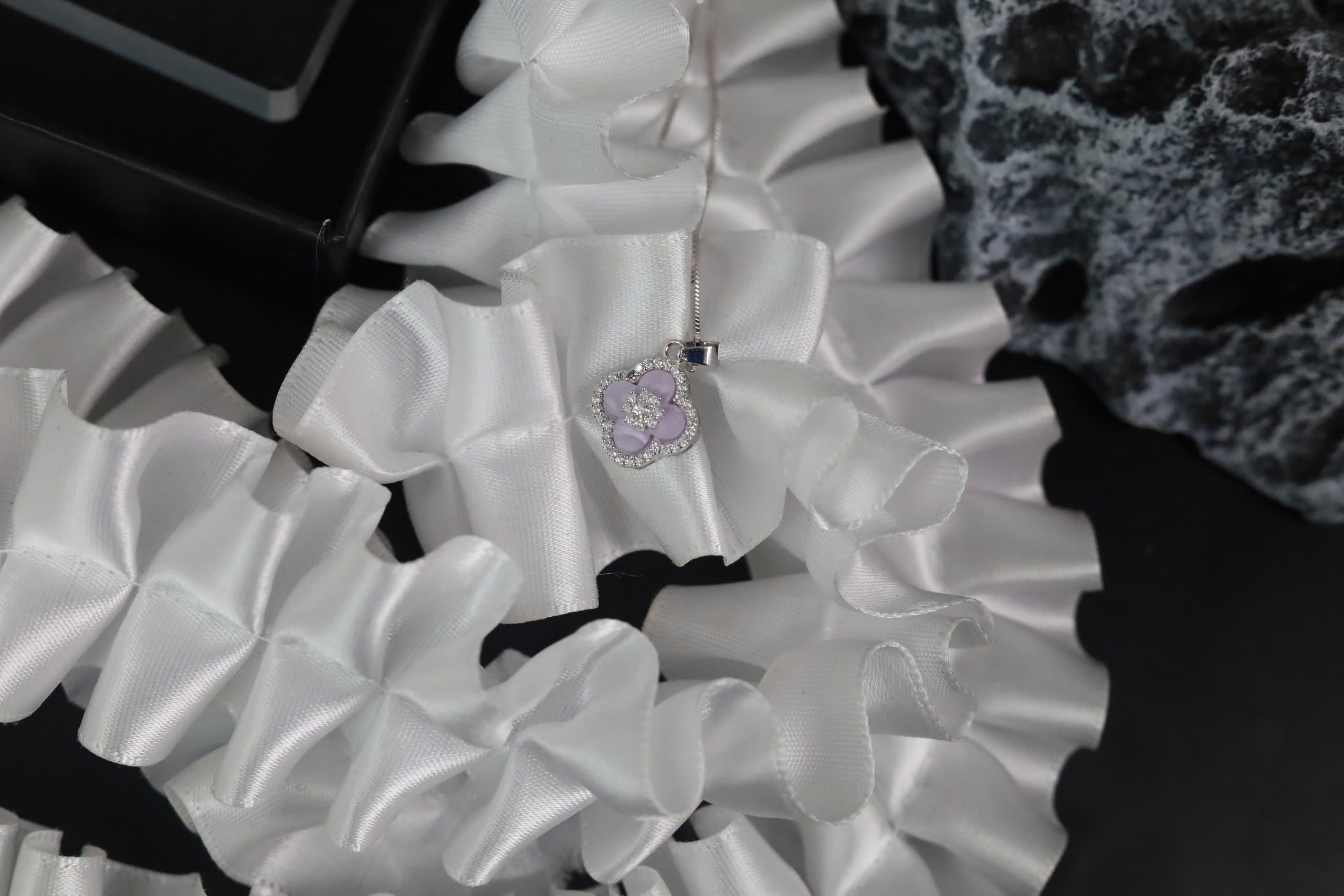 Vòng cổ bạc 4 lá xà cừ tím nhạt xi bạch kim_thumbnail_3