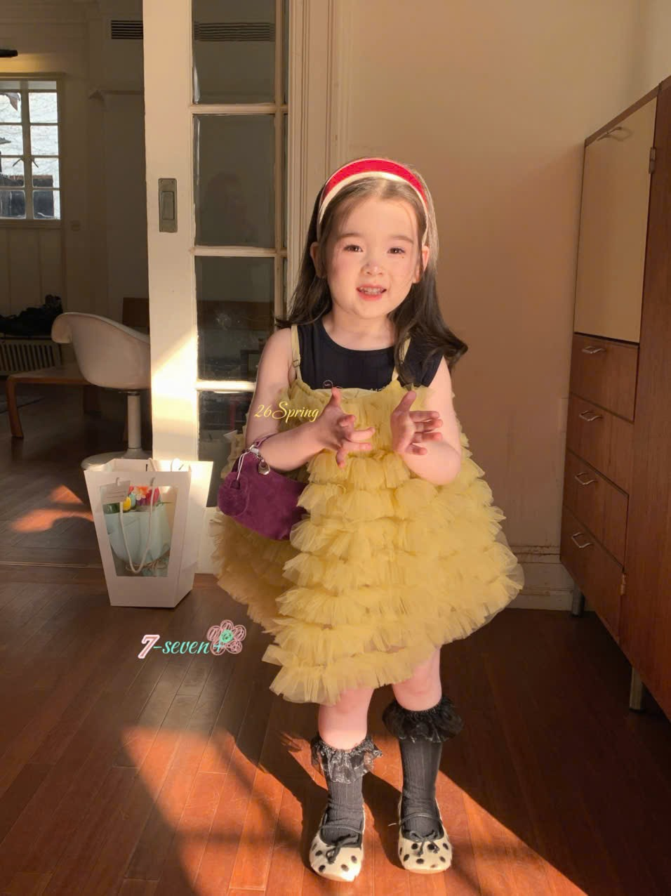 (H39) Váy 2 dây voan tầng màu vàng Seven