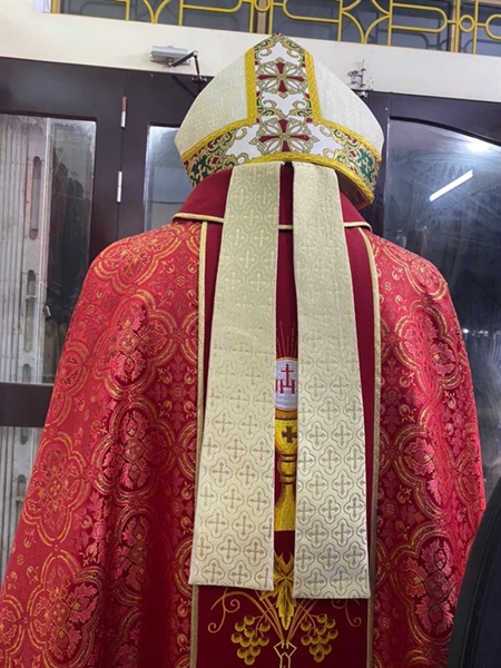 Mũ Mitra Đức Giám Mục thật_thumbnail_0