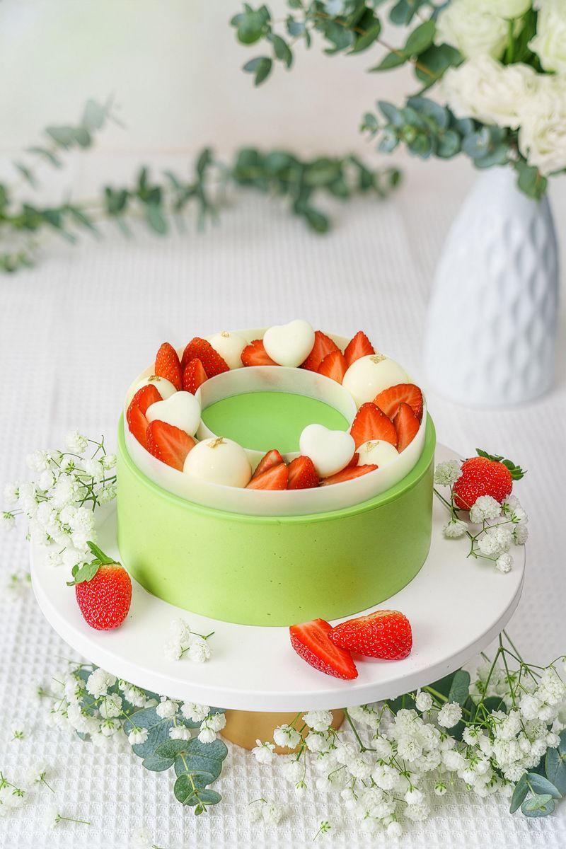 Green Bliss Berry - Bánh Mousse Bơ size 20cm