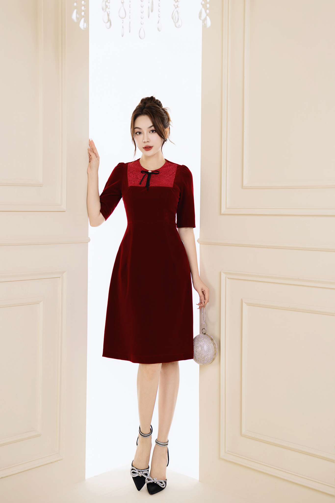 Đầm nhung phối ren đỏ đính nơ_thumbnail_2