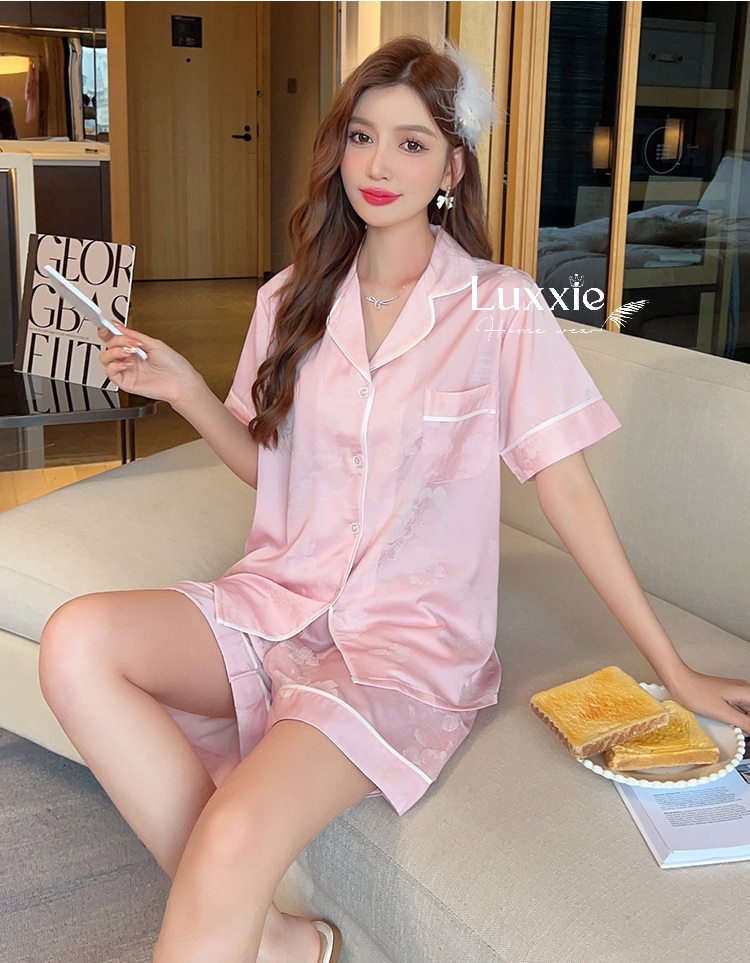 N112C Pijama lụa màu hồng hoa trắng cộc đùi_thumbnail_2