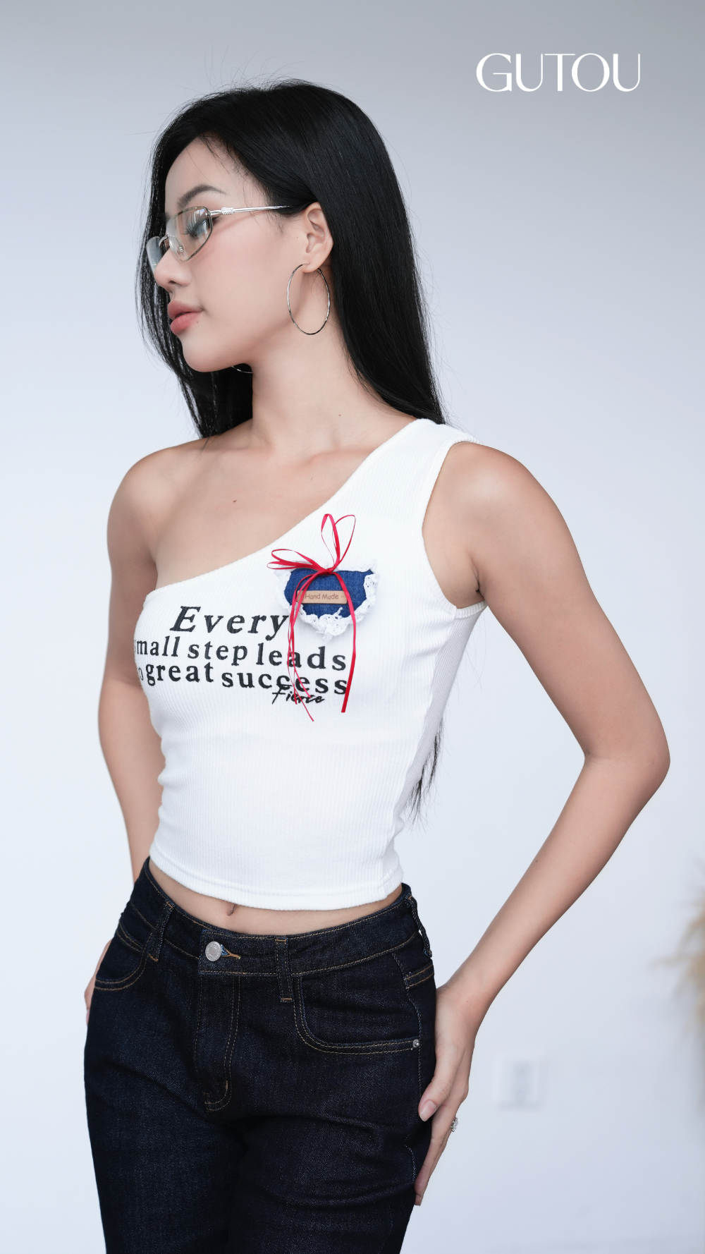 [ GUTOU ] Áo croptop Every lệch vai (có mút)