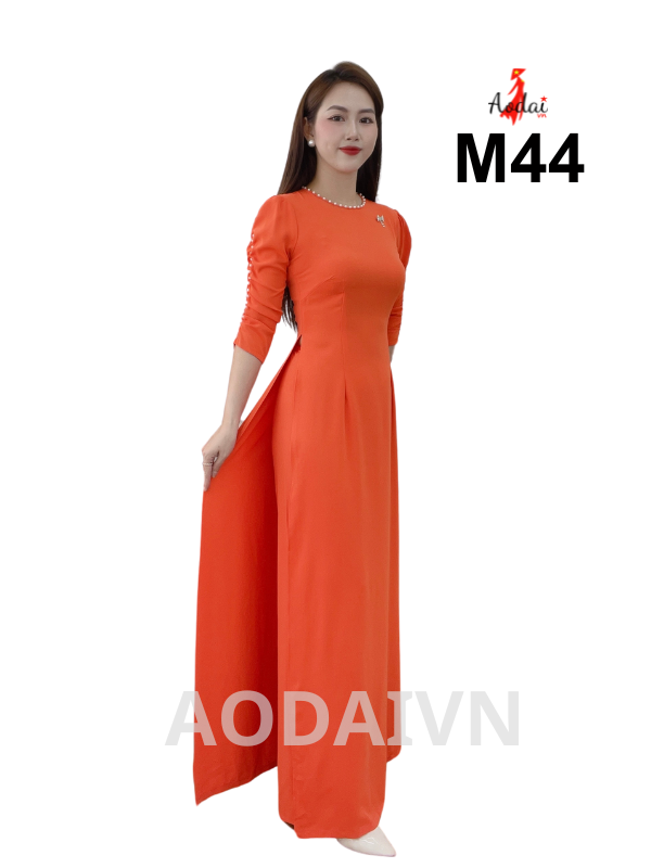 M44 Áo dài lụa Mỹ màu Cam cà rốt cổ tròn tay rúm bồng đính hạt