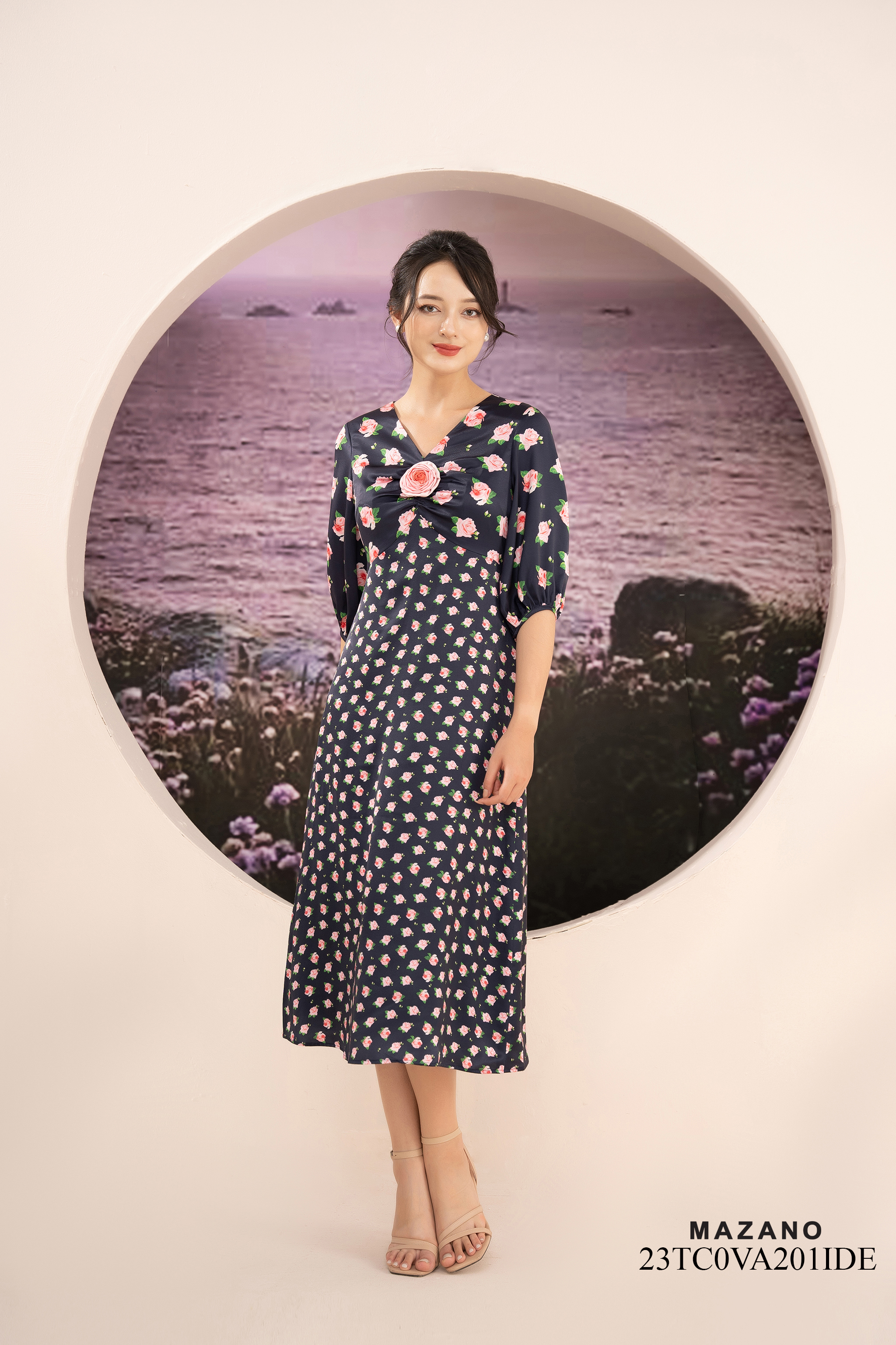 Váy Đầm Ôm Vải lụa dày Hoạ tiết hoa cách điệu Đính hoa thủ công Cổ V Tay lỡ Dài qua bắp chân