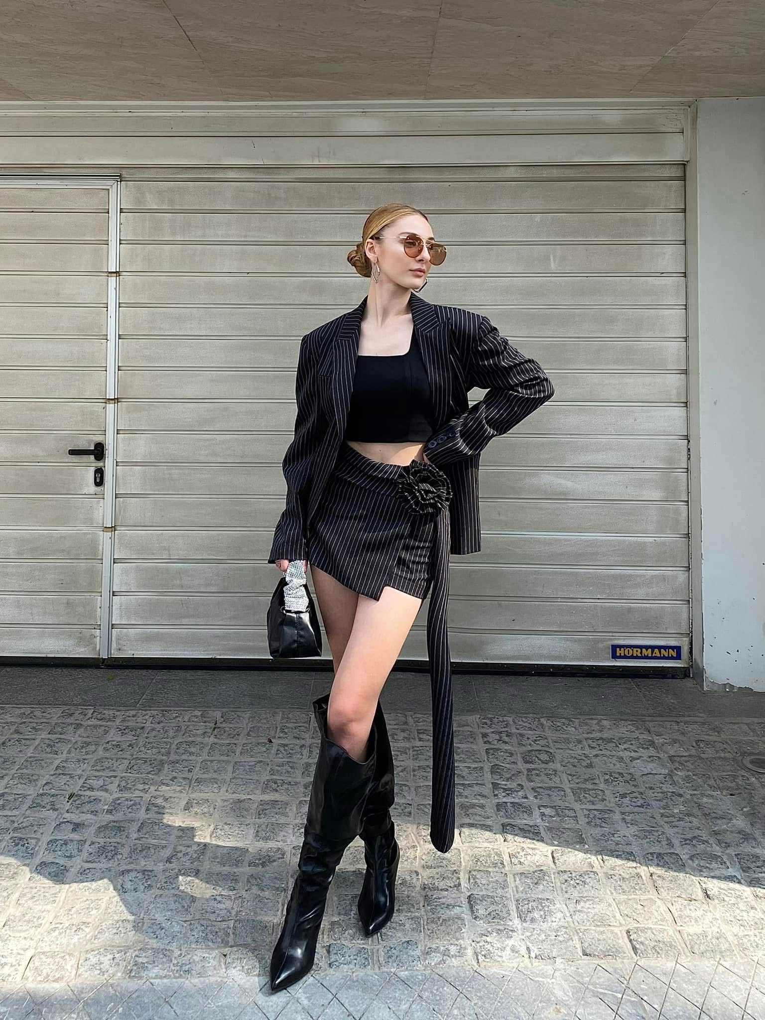 Chân váy kẻ hoa to_thumbnail_1