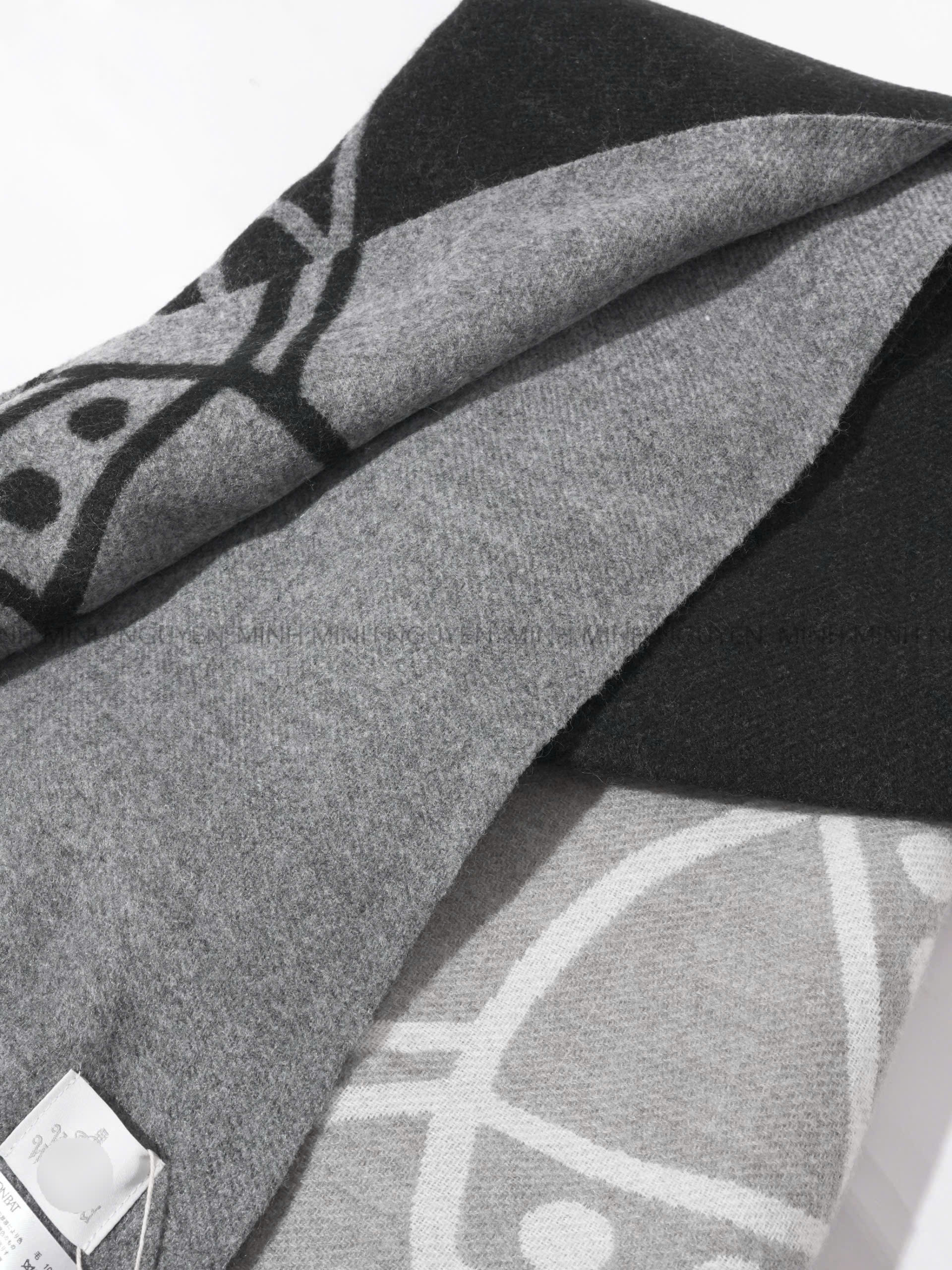 KHAN VIVIENNE_thumbnail_5