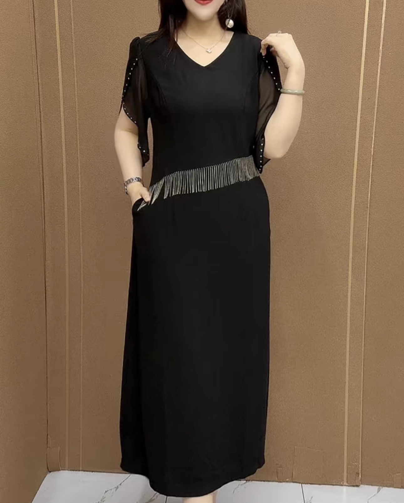 17717-Đầm voan đen viền tua rua tay kết hạt cách điệu ( voan, lót)_thumbnail_2