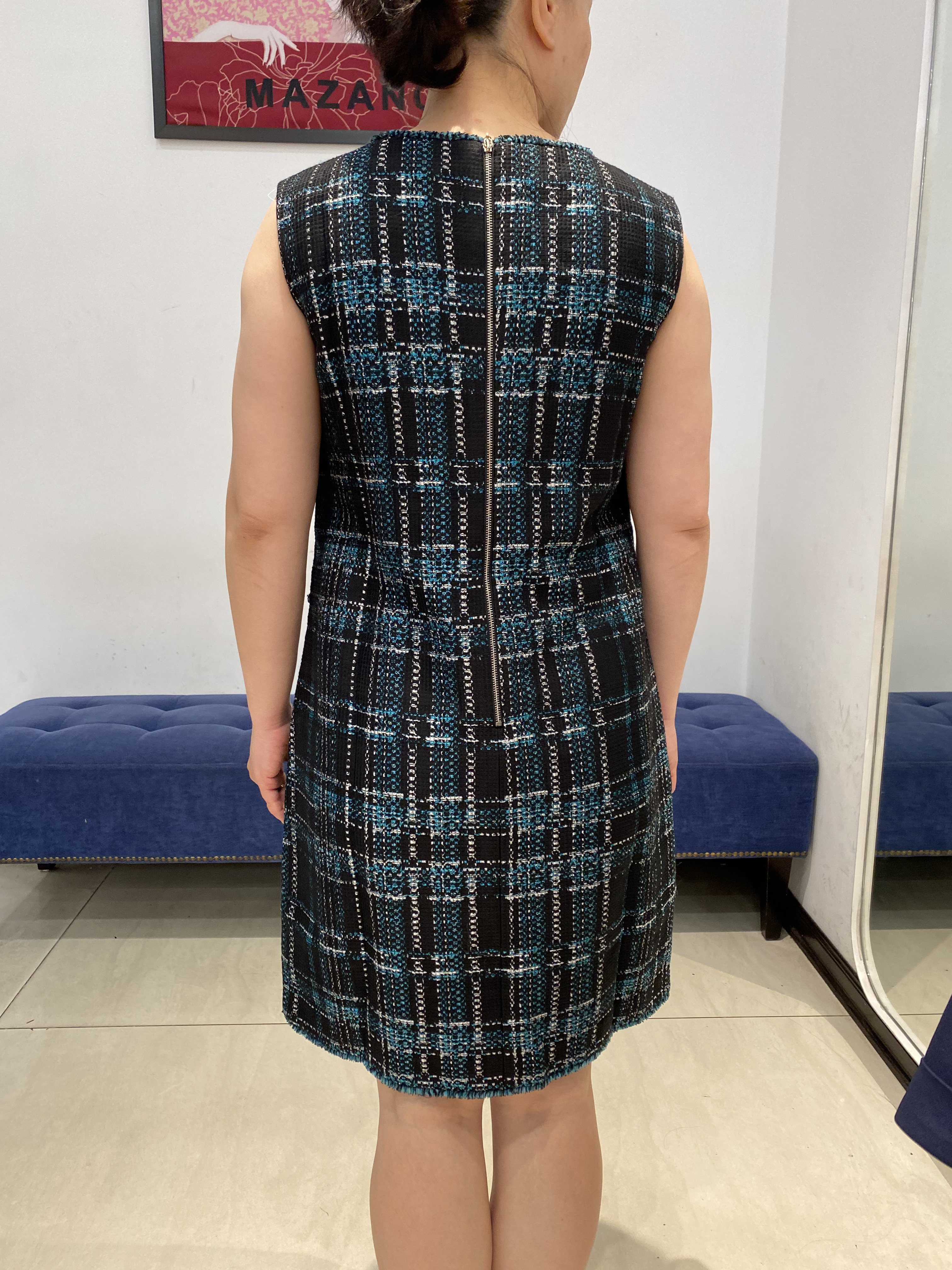 Đầm kẻ xanh phối túi_thumbnail_3