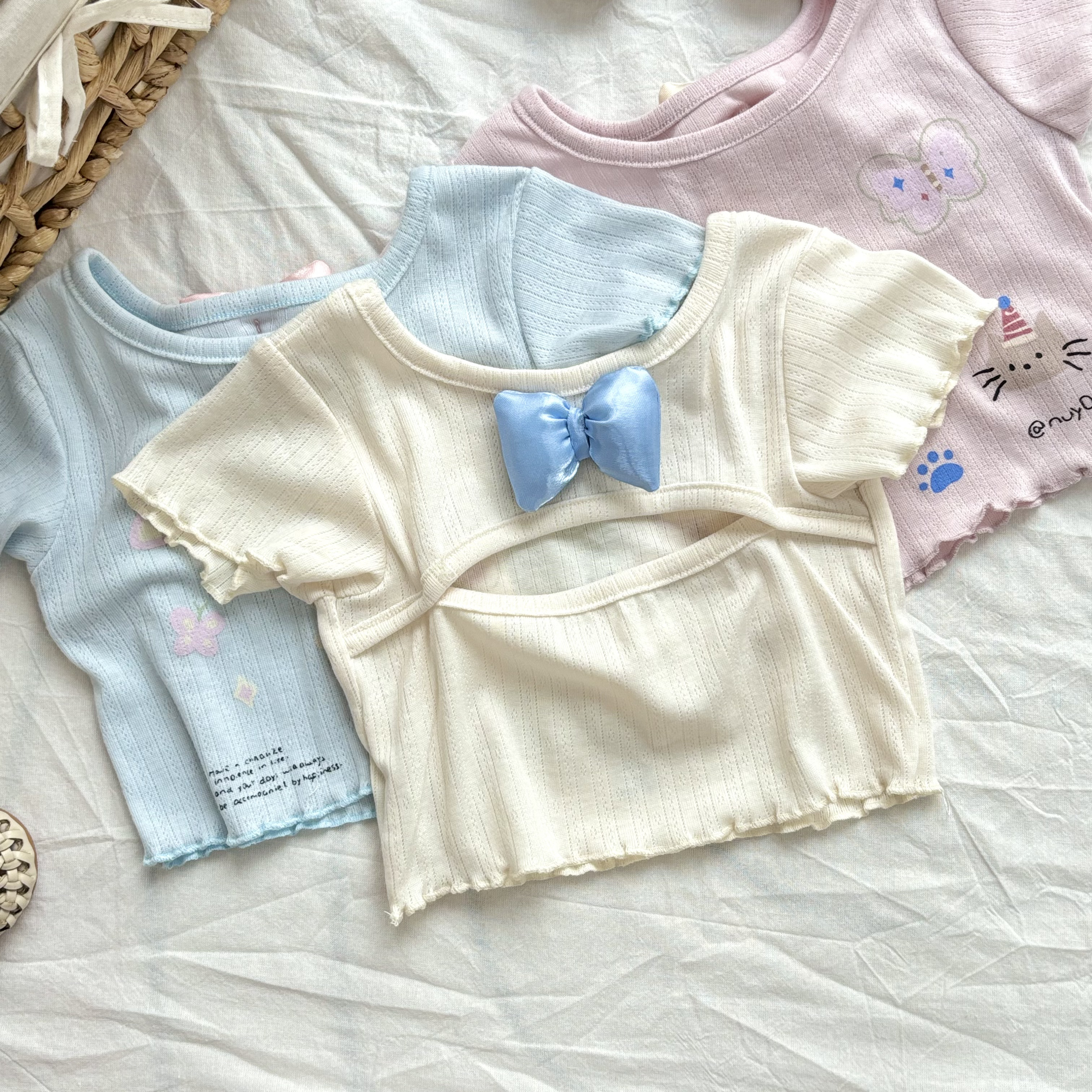 (A6) Áo thun cổ tròn hở lưng hoạ tiết đáng yêu mẫu hè 2025_thumbnail_5