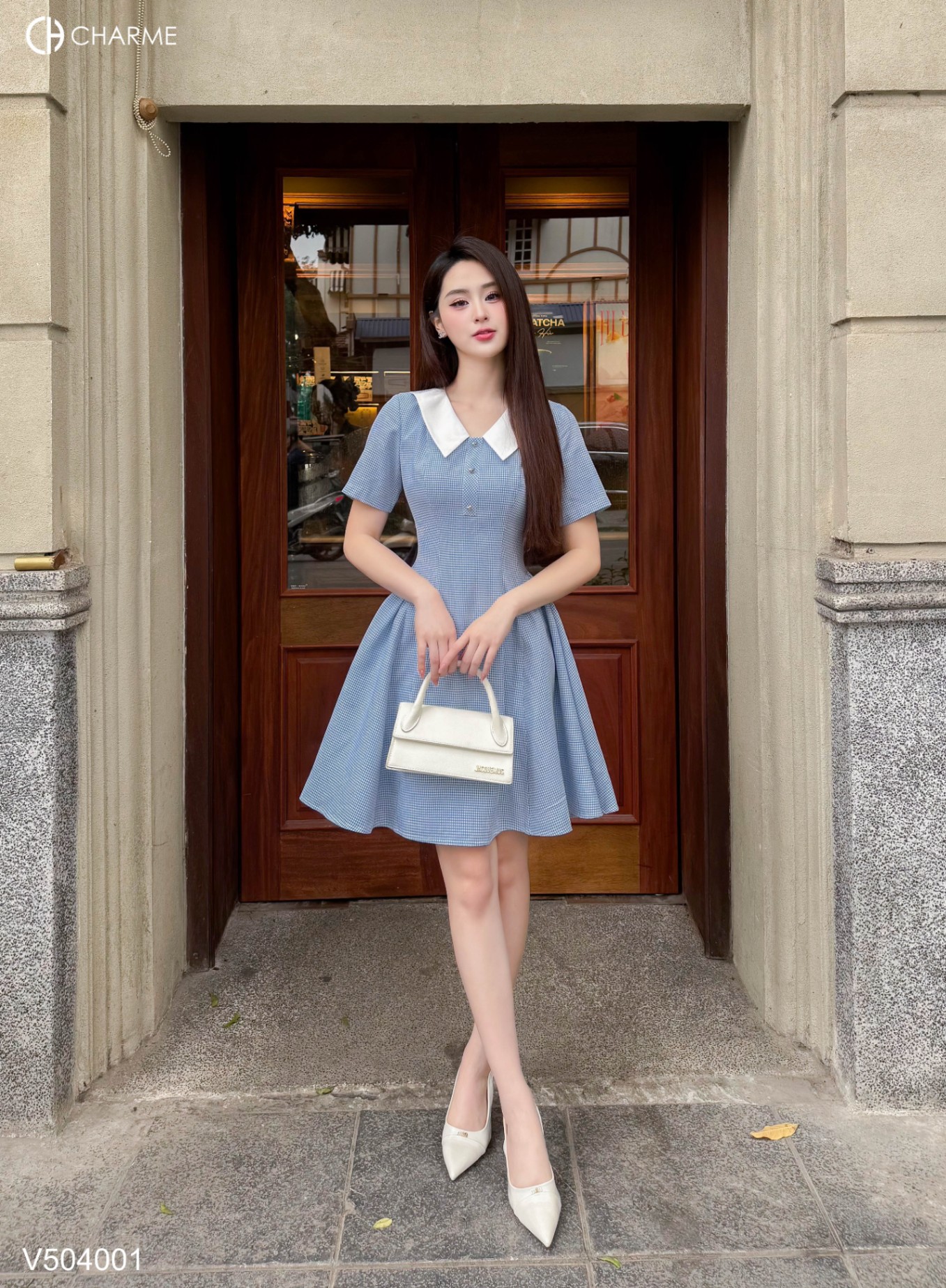 Váy sơ mi cổ kiểu dáng xòe