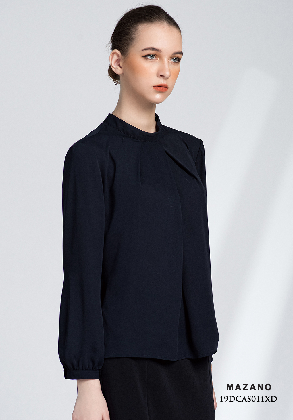 Áo sơ mi xanh than lụa cổ lọ_thumbnail_1