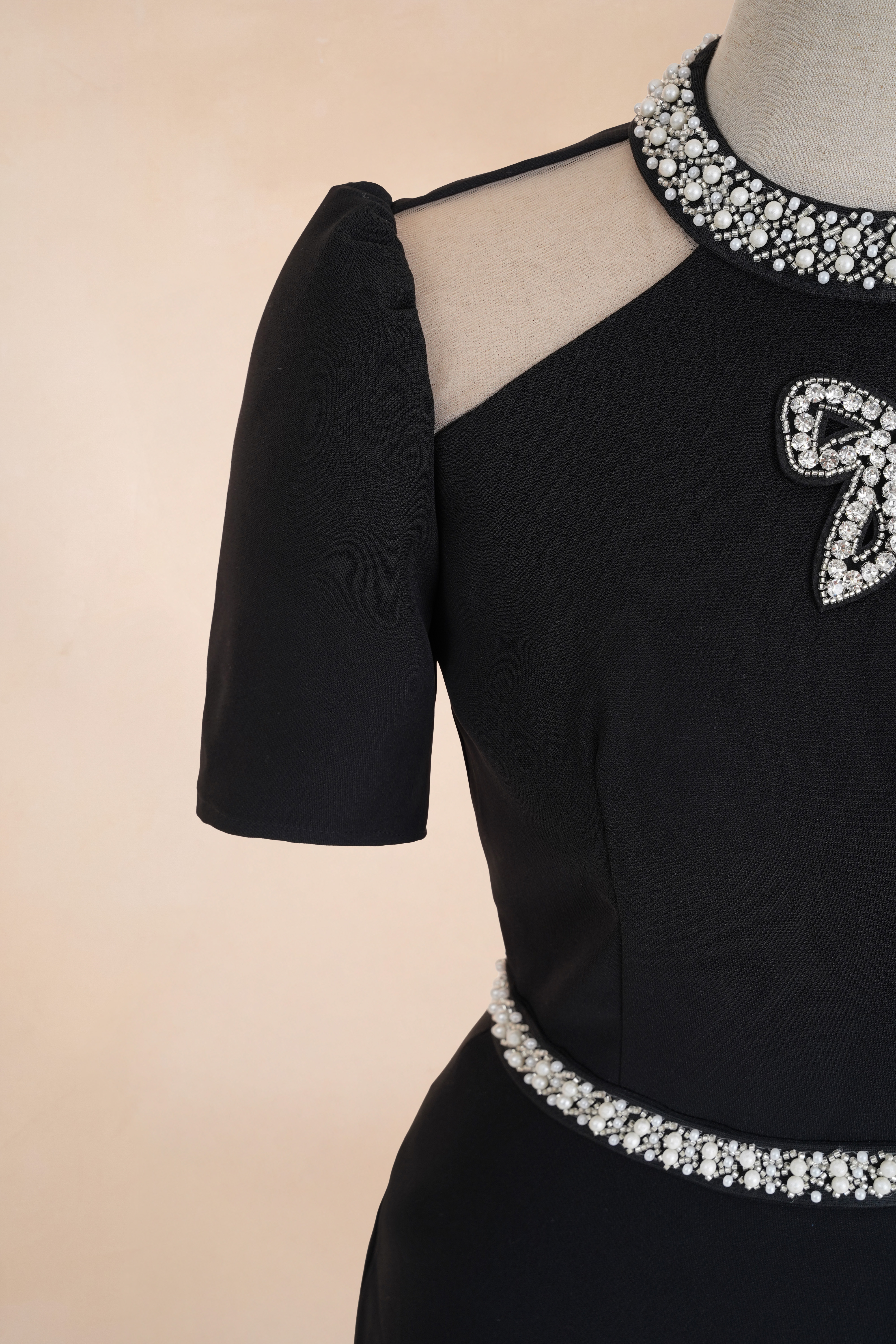 Đầm Suông Nơ Ngực Đính Cườm TB_thumbnail_2