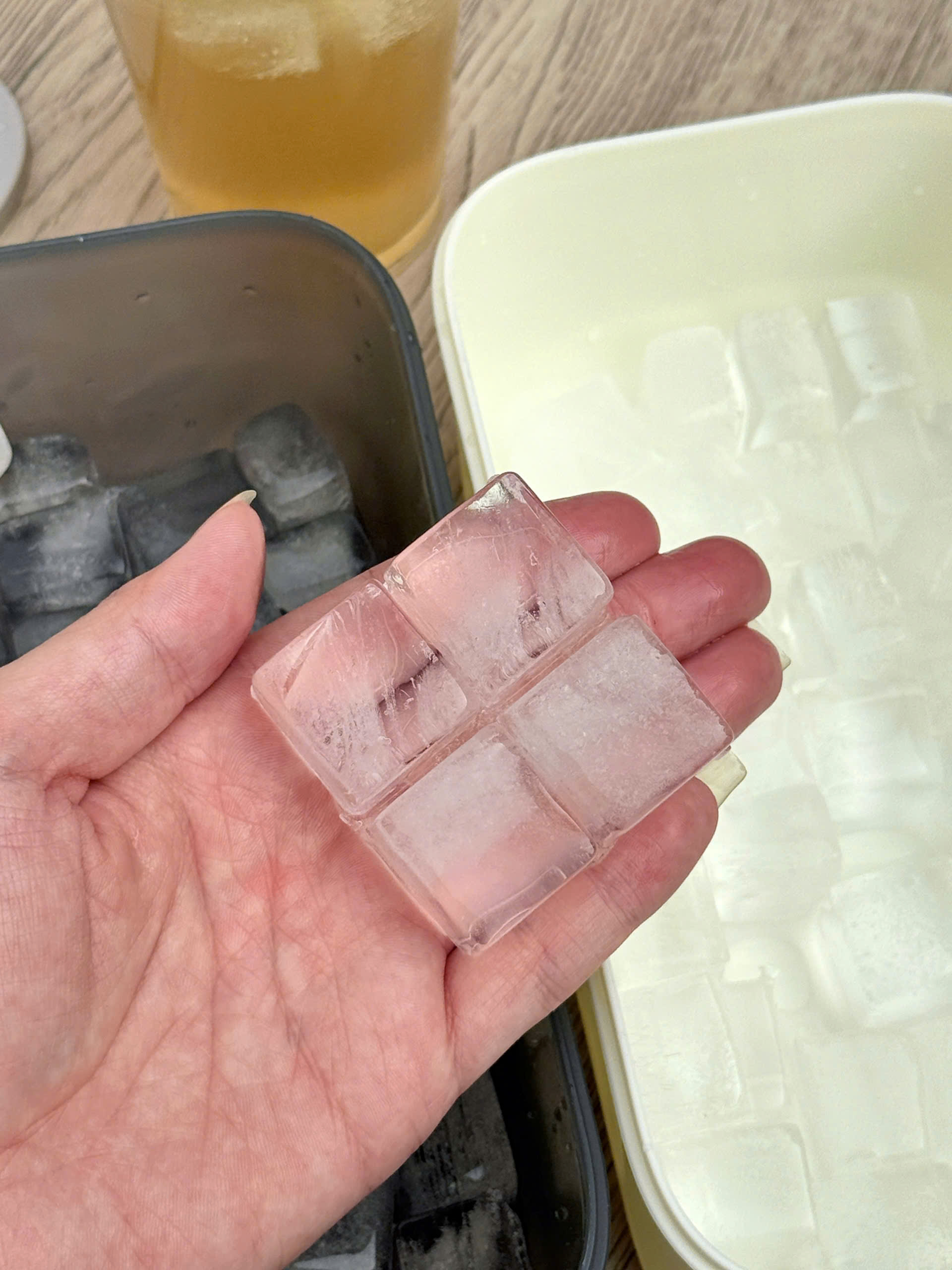 Hộp 2 Khay Đá Silicon Có Nắp Đậy & Khay Trữ Đá Mirai_thumbnail_2