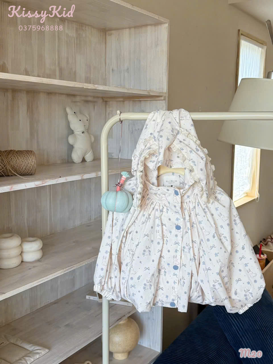 (M20) Áo khoác gió màu kem cúc xanh Shigluar_thumbnail_0