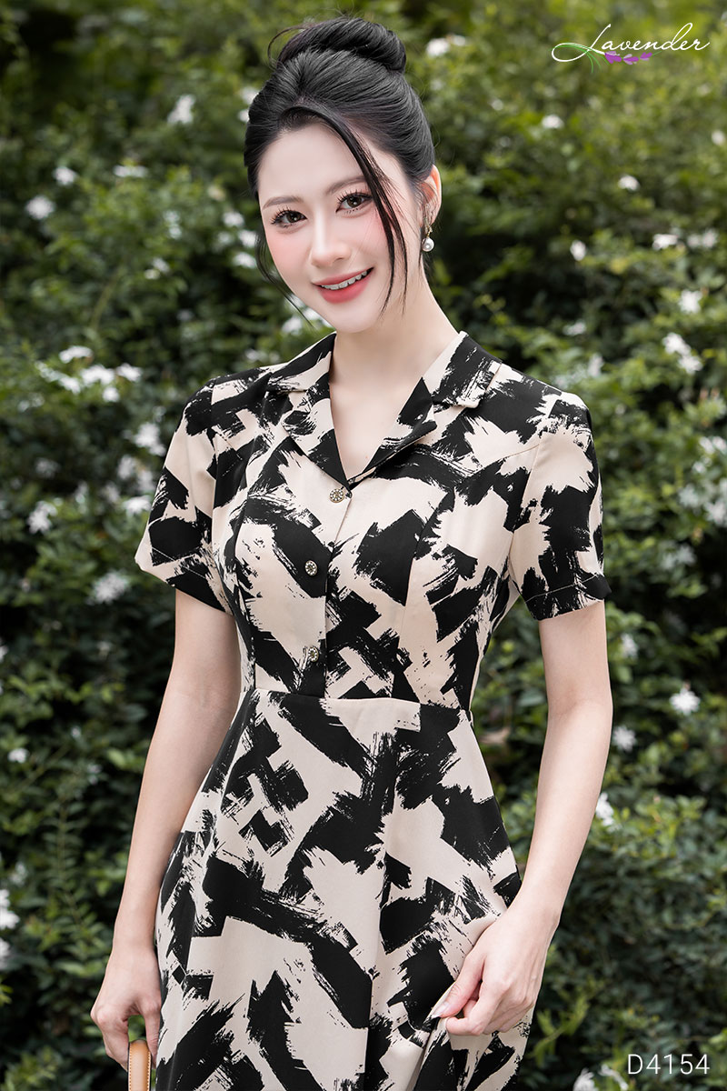 Đầm họa tiết cổ ve tay ngắn dáng xòe D4154_thumbnail_3