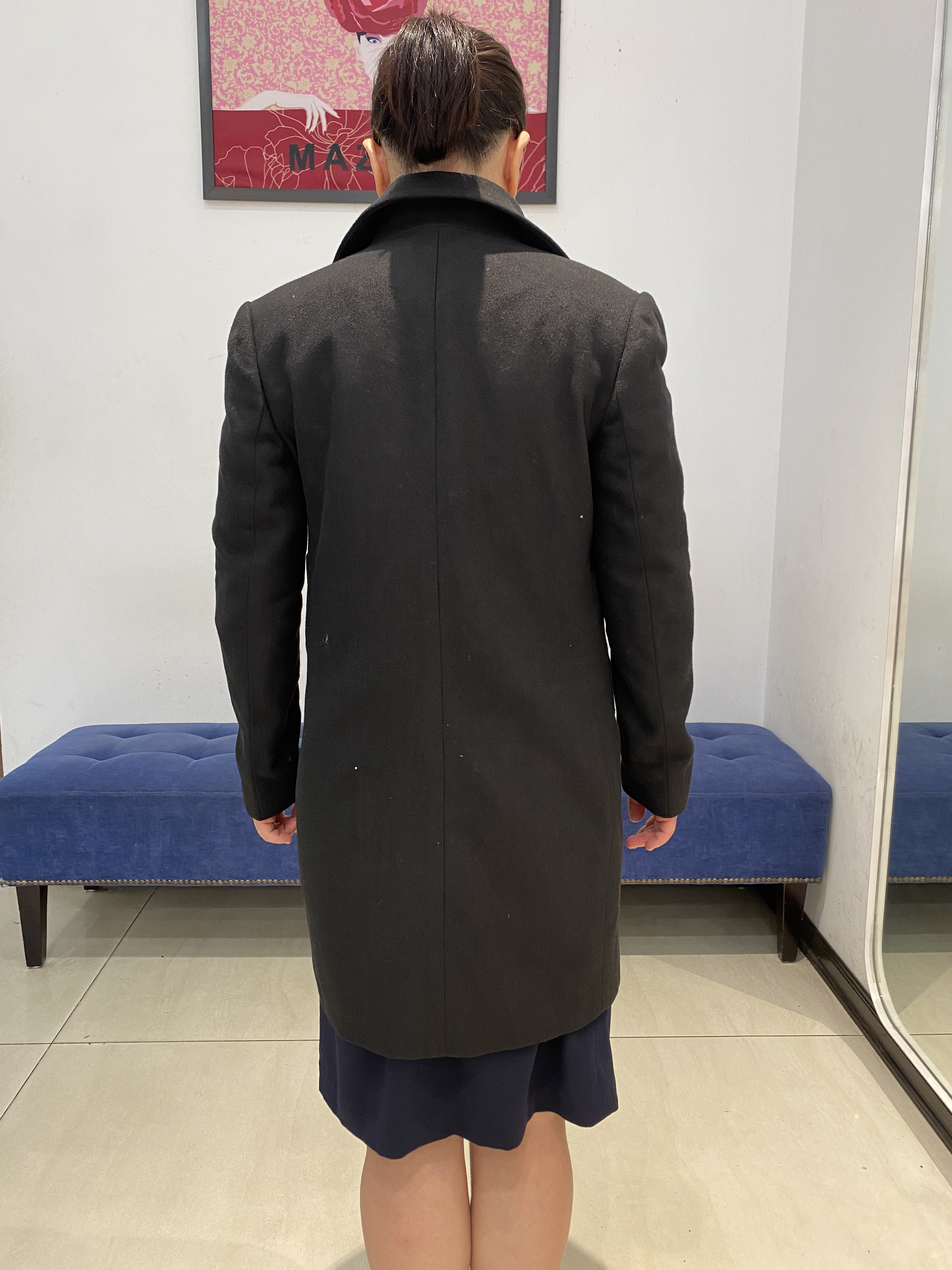 Măng tô đen thêu hoa_thumbnail_4