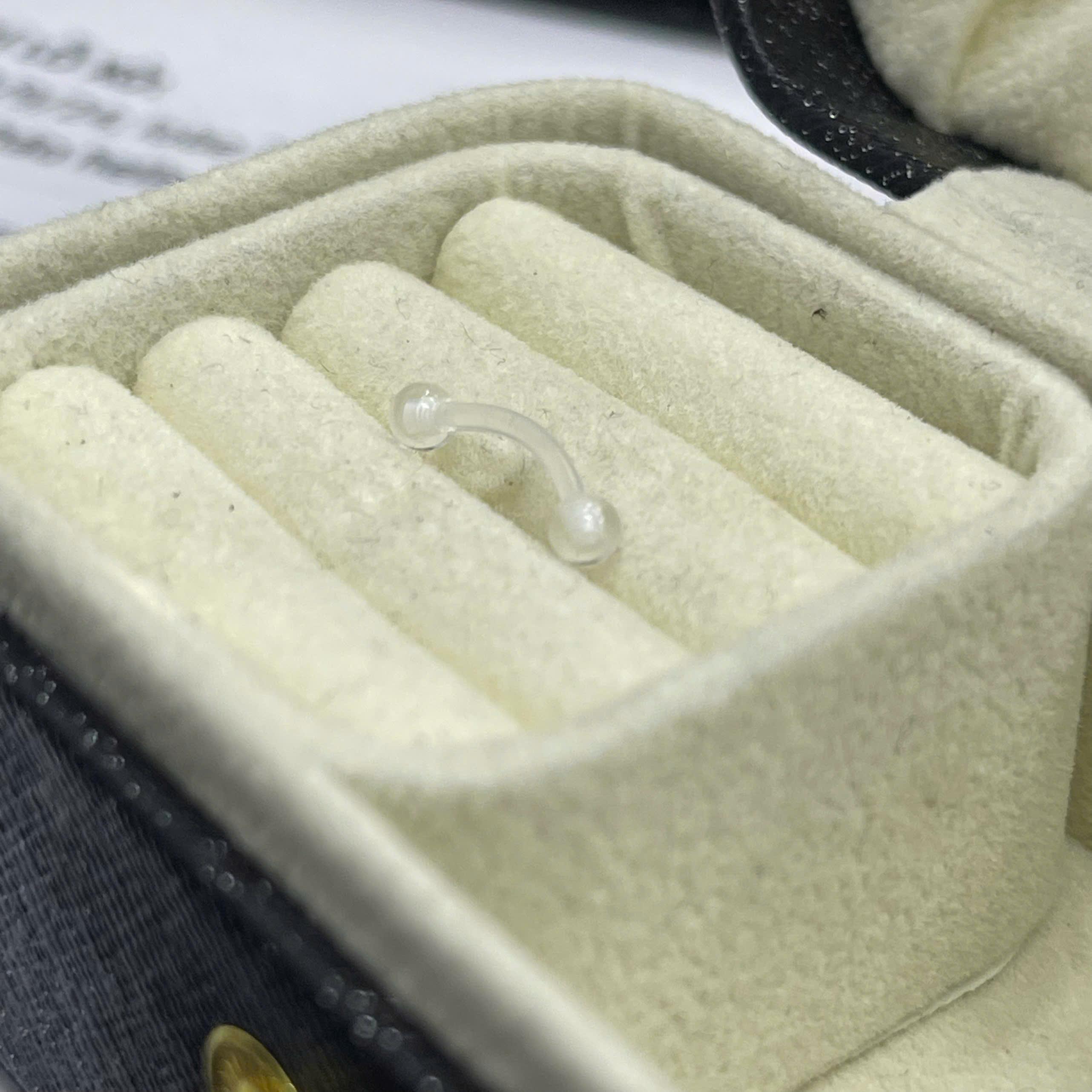 Banana trong suốt.