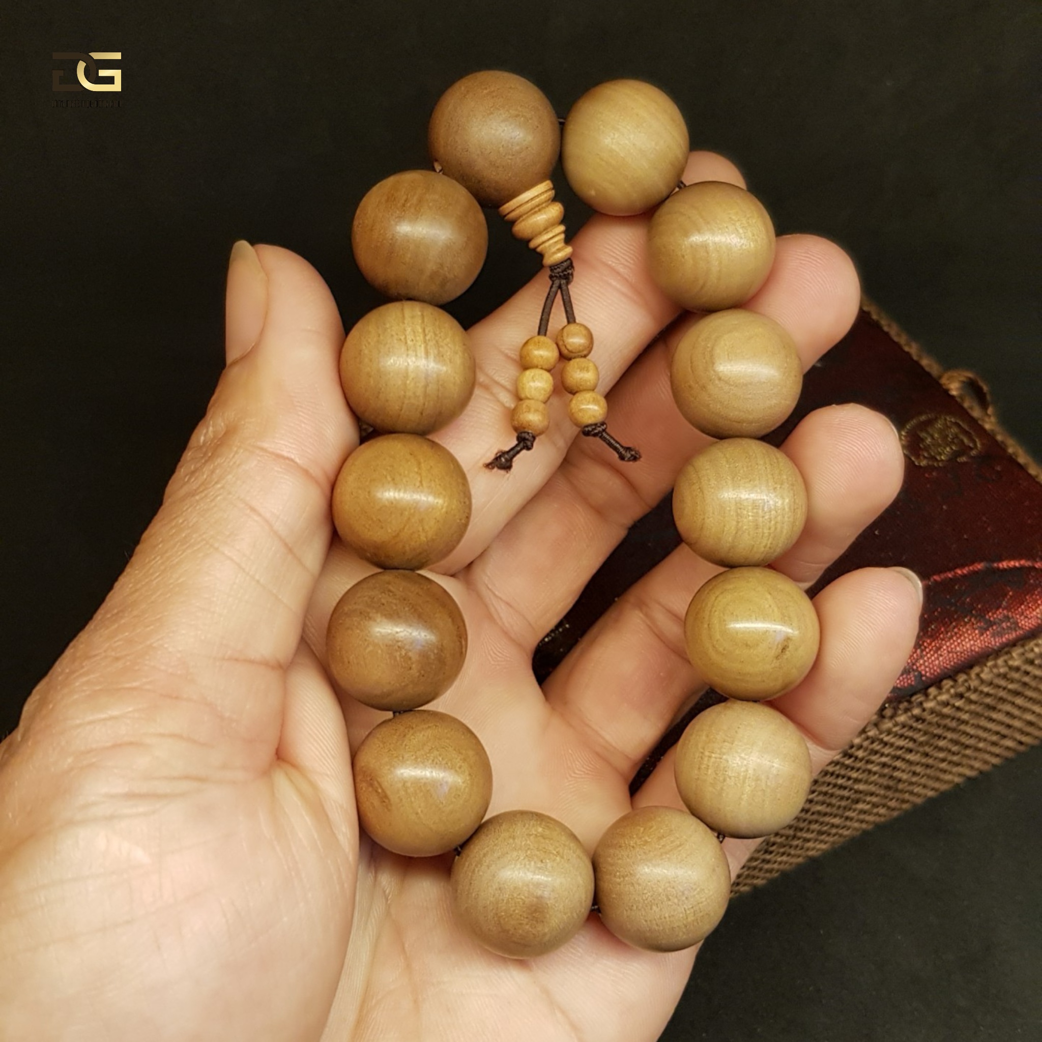 16mm (14 Hạt) Vòng Tay Đàn Hương Rừng Ấn Độ_thumbnail_3