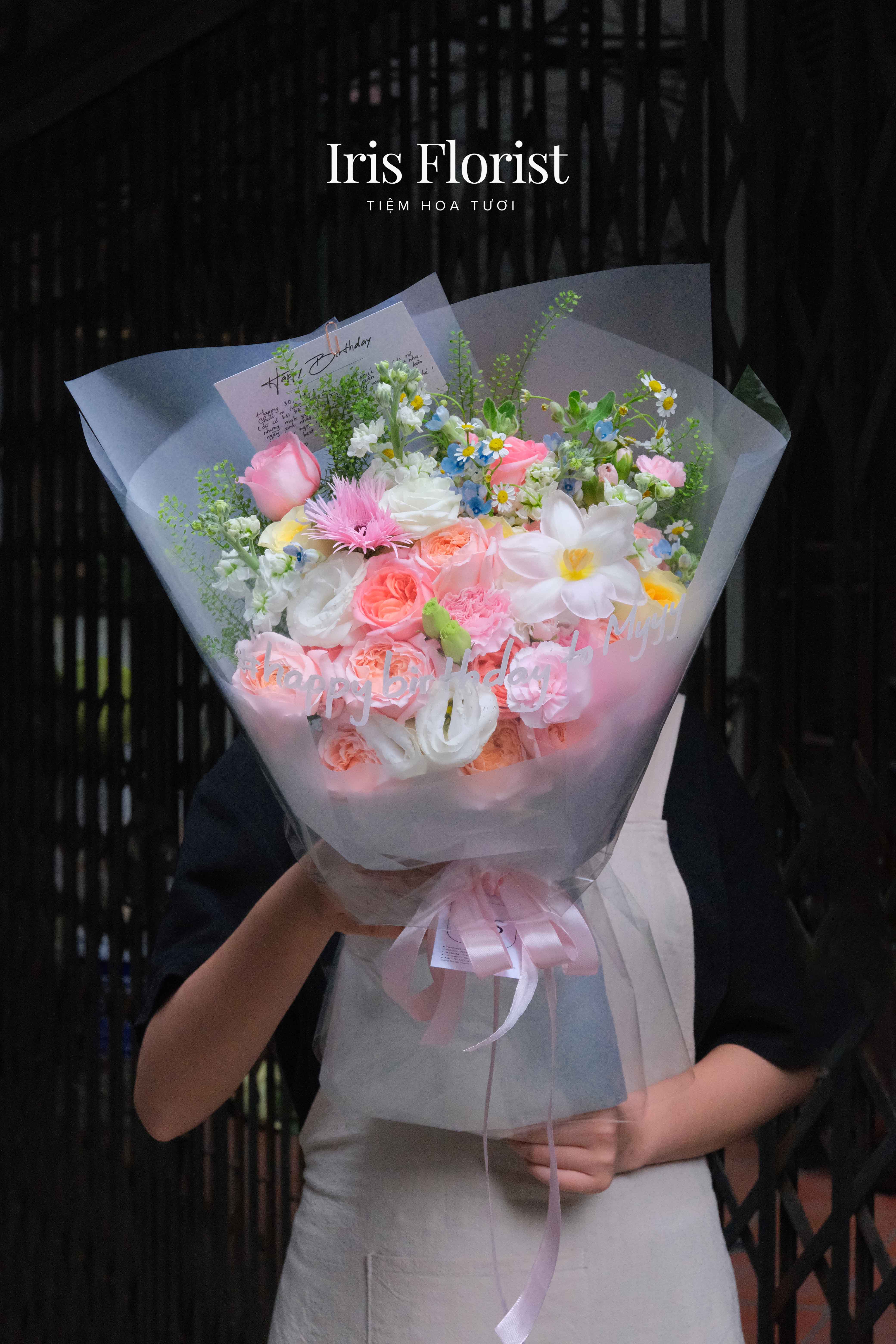 Bó hoa tone hồng mix màu sắc - Size M (hoa mix màu theo mùa)