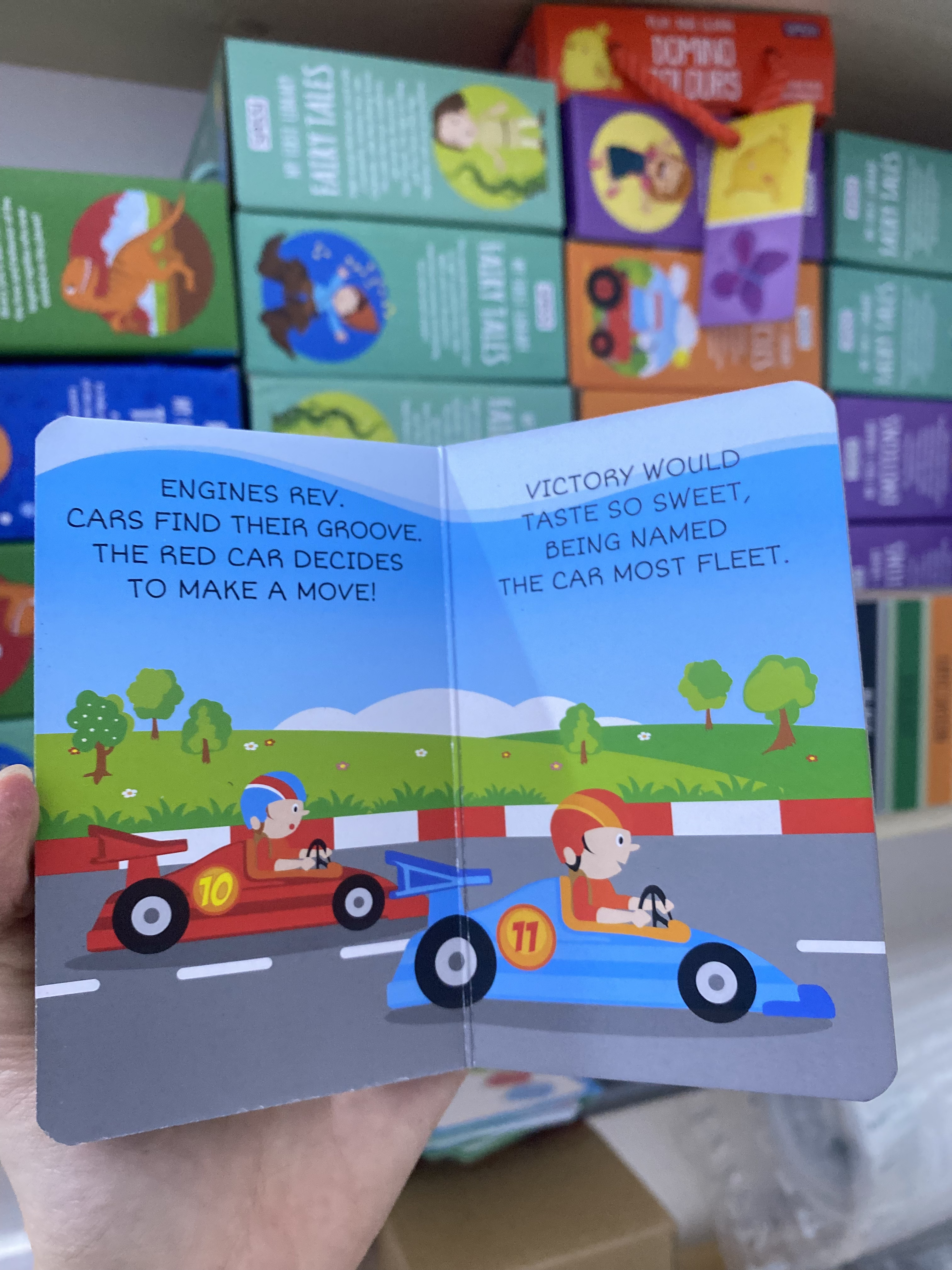 RACECAR ( My First Library. Vehicles)_thumbnail_2