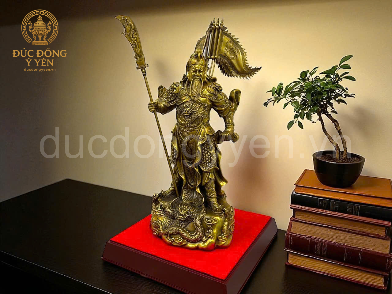 Tượng quan công đứng bệ rồng bằng đồng _thumbnail_1
